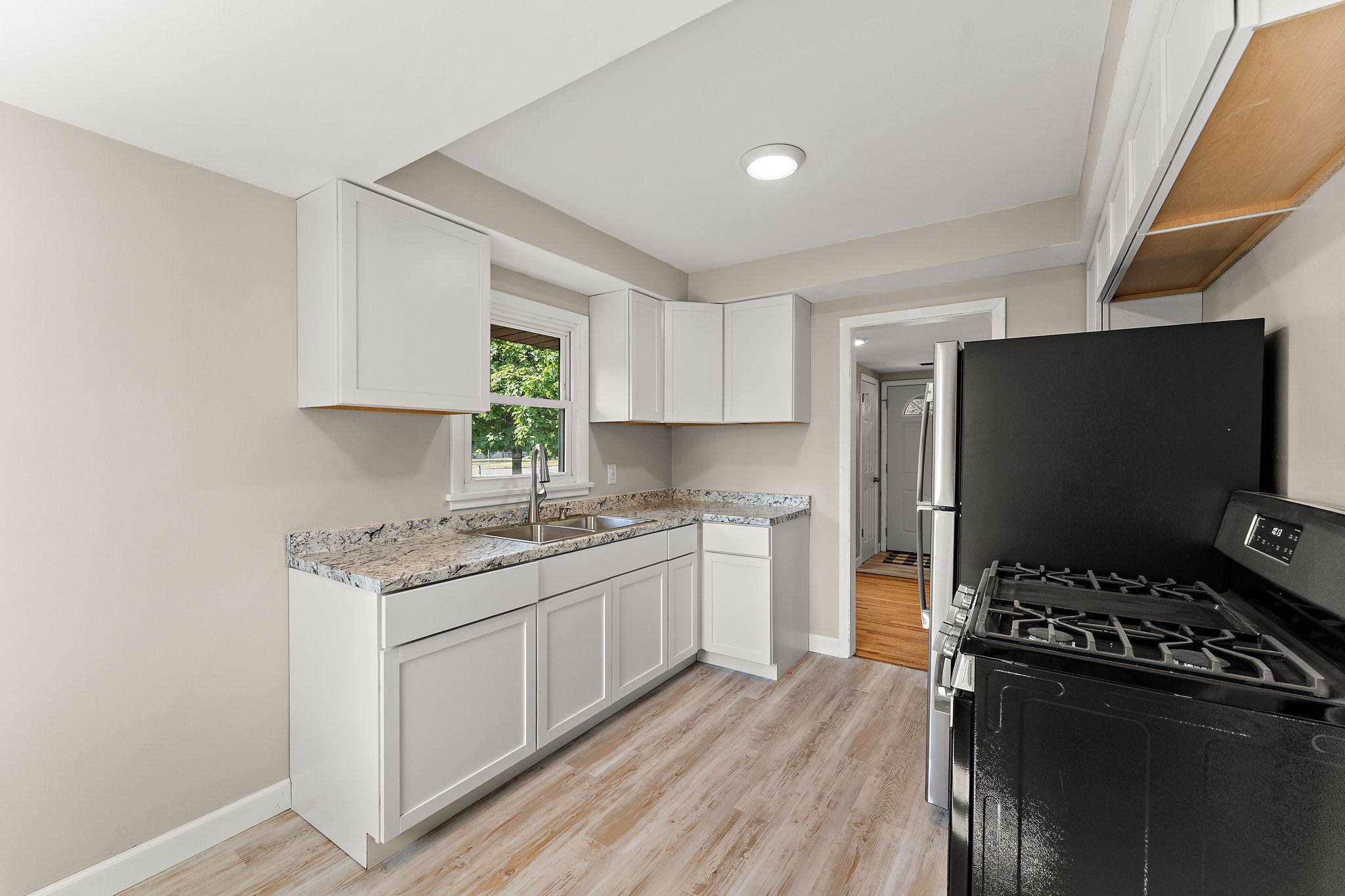 View of Residential at 5906 Dupont Avenue, Brooklyn Center MN 55430, Brooklyn Center (13 of 32) - Mike Wilen | Minnesota Team Real Estate