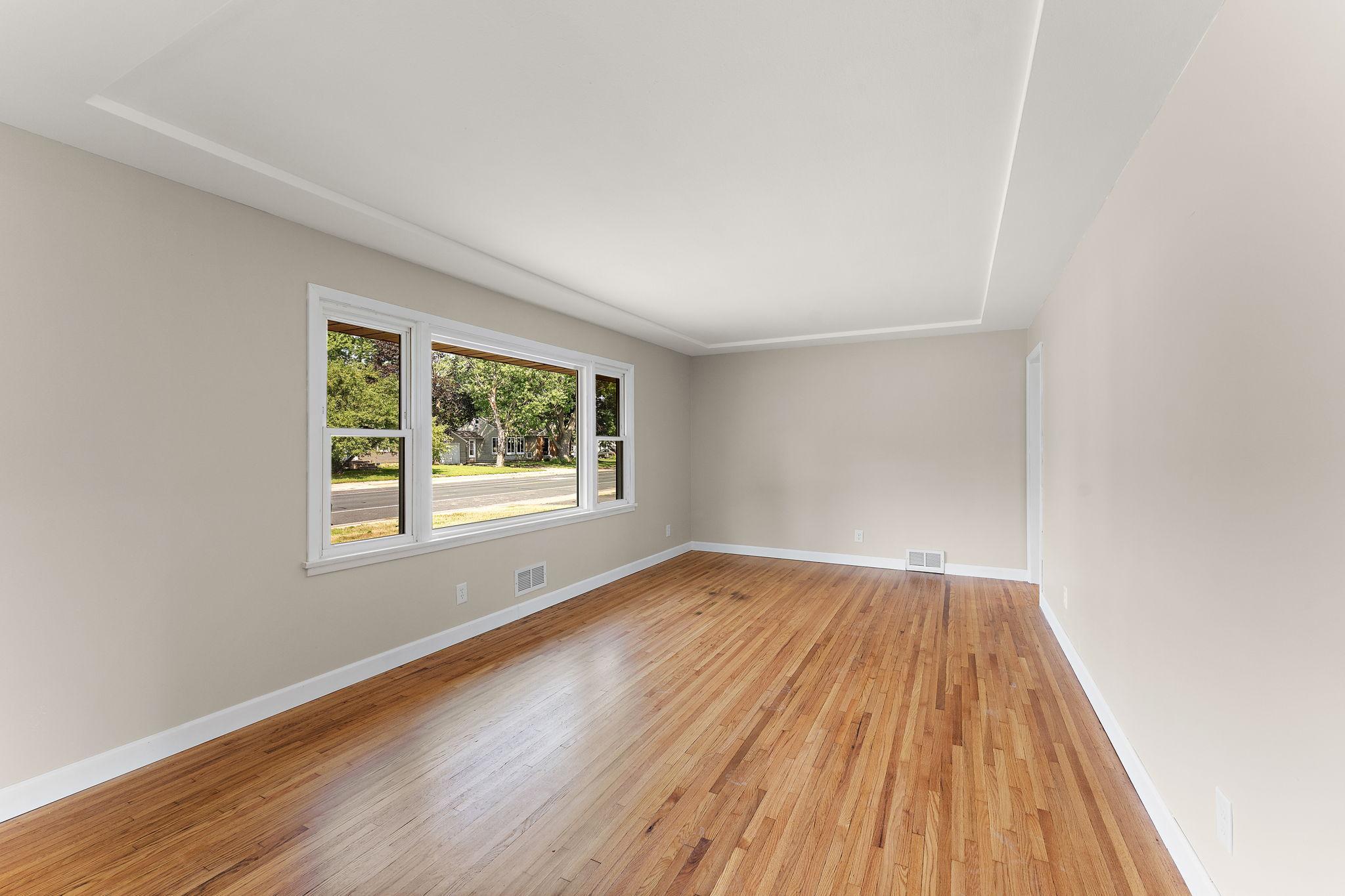 View of Residential at 5906 Dupont Avenue, Brooklyn Center MN 55430, Brooklyn Center (15 of 32) - Mike Wilen | Minnesota Team Real Estate
