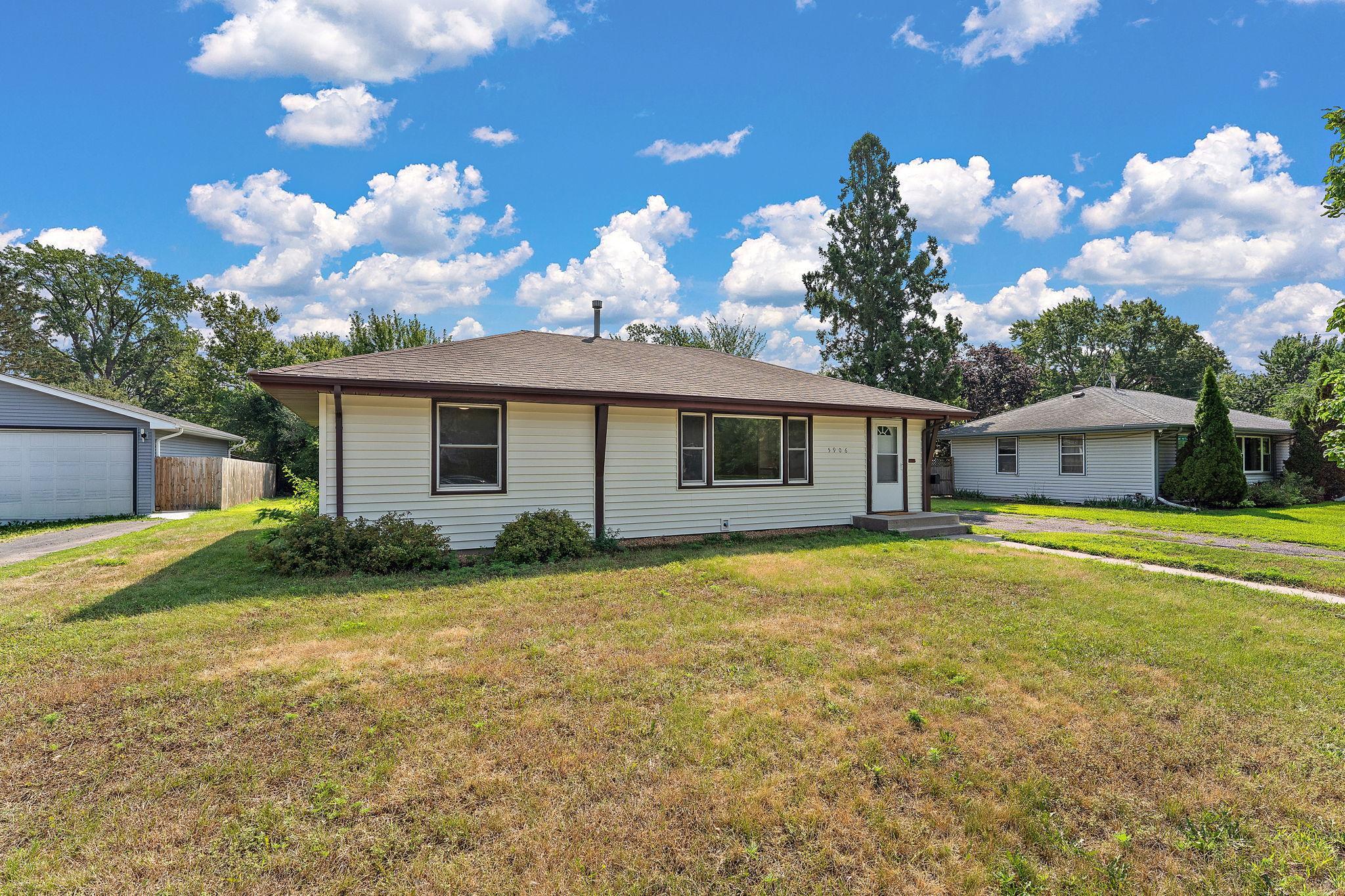 View of Residential at 5906 Dupont Avenue, Brooklyn Center MN 55430, Brooklyn Center (28 of 32) - Mike Wilen | Minnesota Team Real Estate