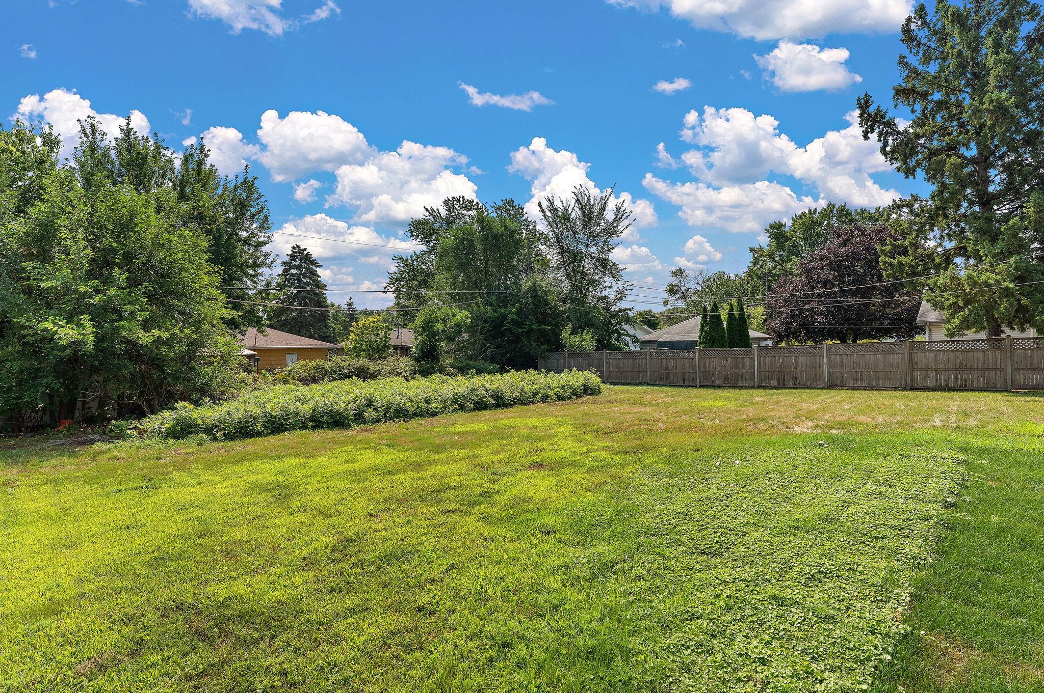 View of Residential at 5906 Dupont Avenue, Brooklyn Center MN 55430, Brooklyn Center (27 of 32) - Mike Wilen | Minnesota Team Real Estate