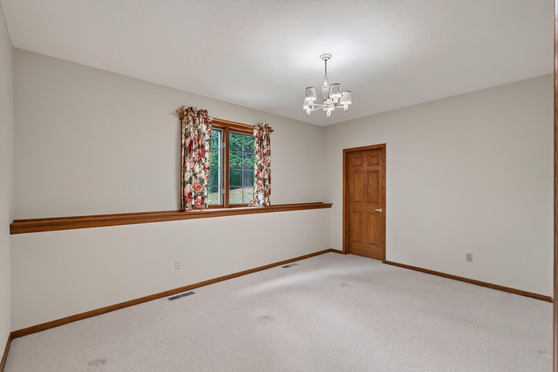 View of Residential at 2706 Woods Trail, Burnsville MN 55306, Burnsville (25 of 48) - Mike Wilen | Minnesota Team Real Estate
