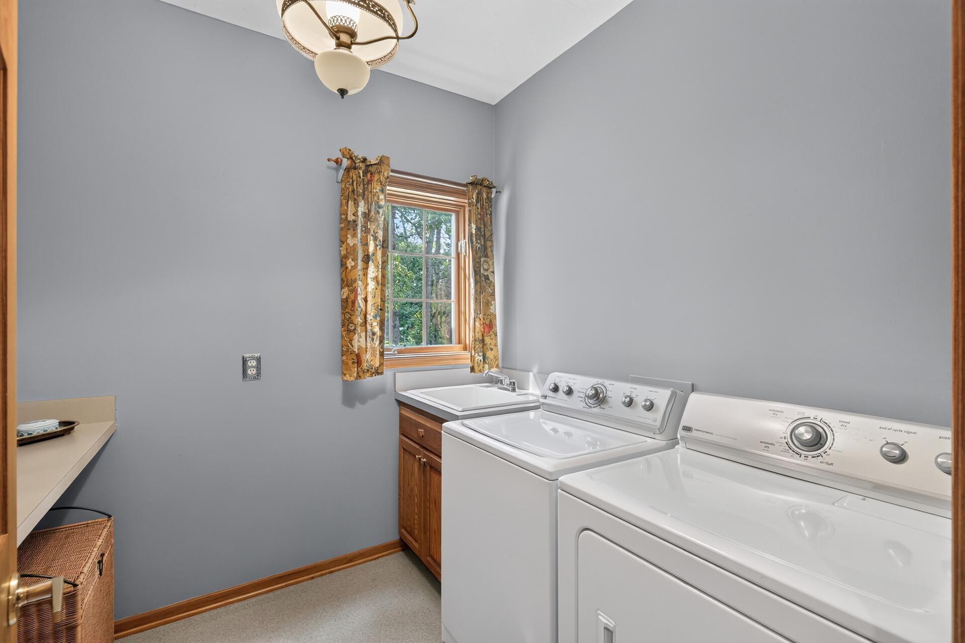 View of Residential at 2706 Woods Trail, Burnsville MN 55306, Burnsville (21 of 48) - Mike Wilen | Minnesota Team Real Estate