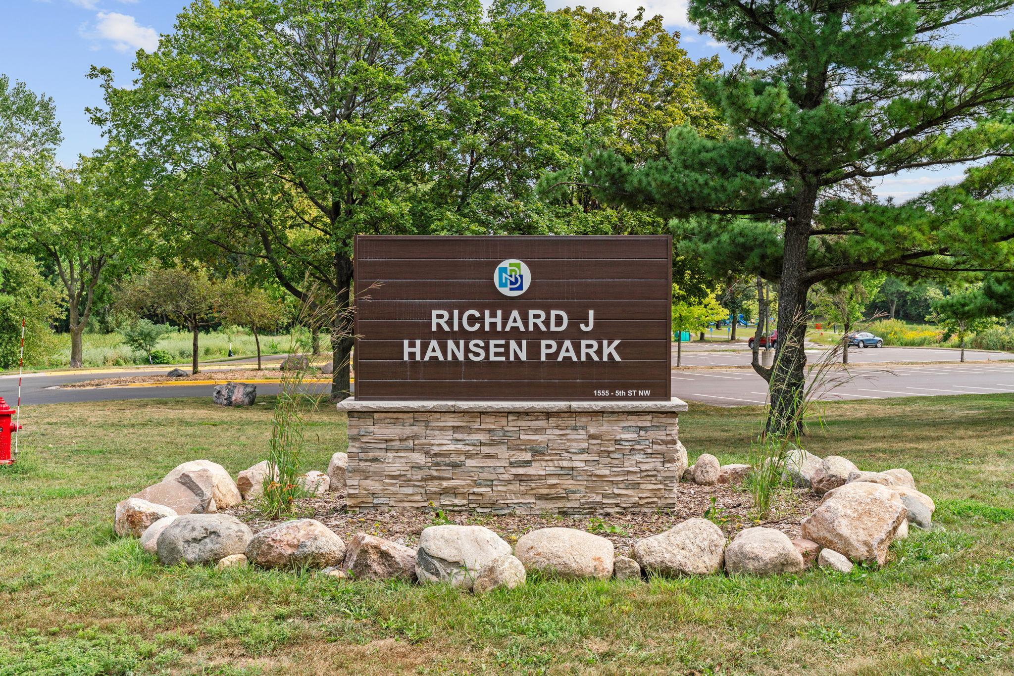 View of Residential at 810 Oakwood Drive, New Brighton MN 55112, New Brighton (58 of 68) - Mike Wilen | Minnesota Team Real Estate
