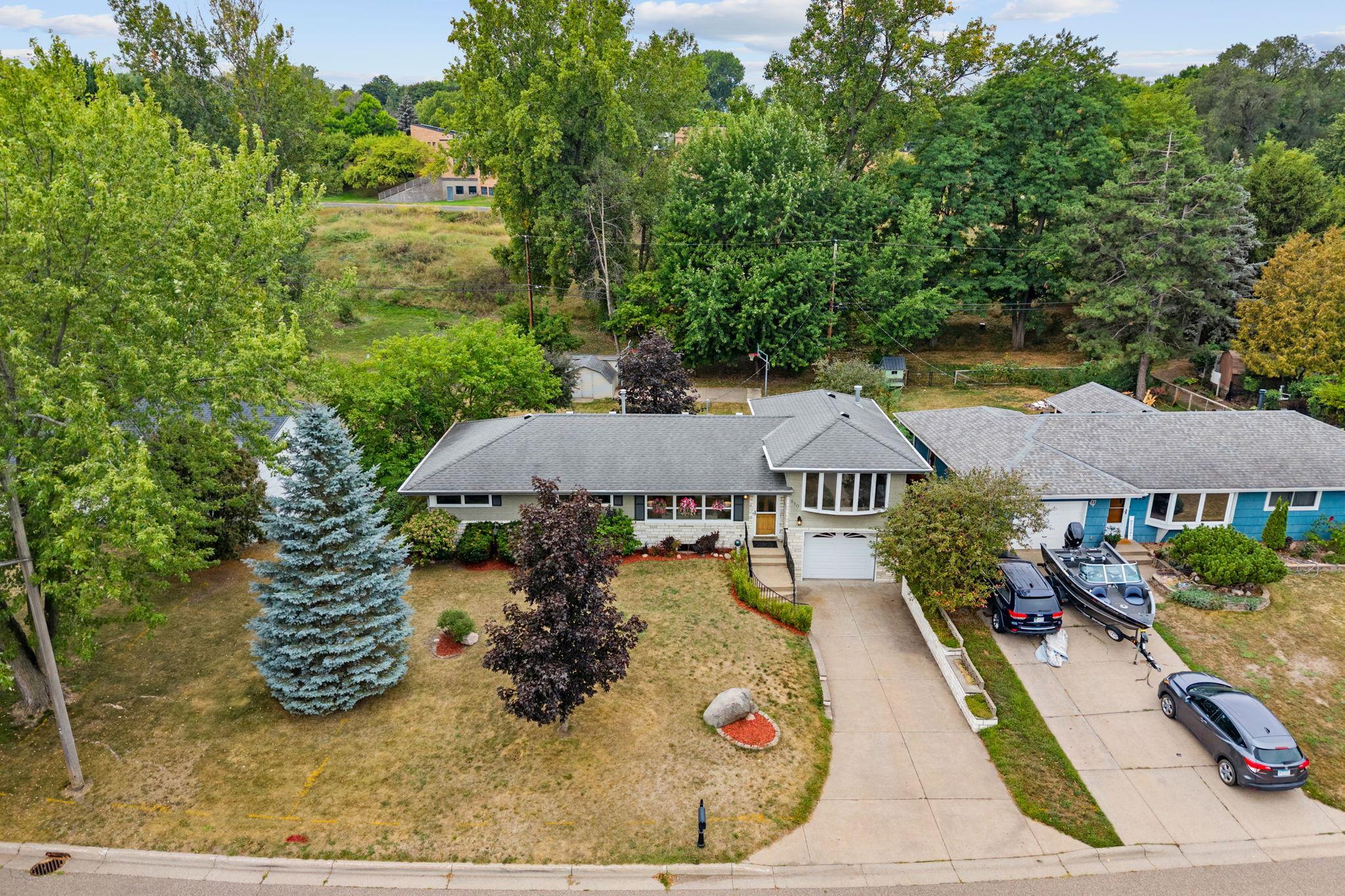 View of Residential at 810 Oakwood Drive, New Brighton MN 55112, New Brighton (55 of 68) - Mike Wilen | Minnesota Team Real Estate