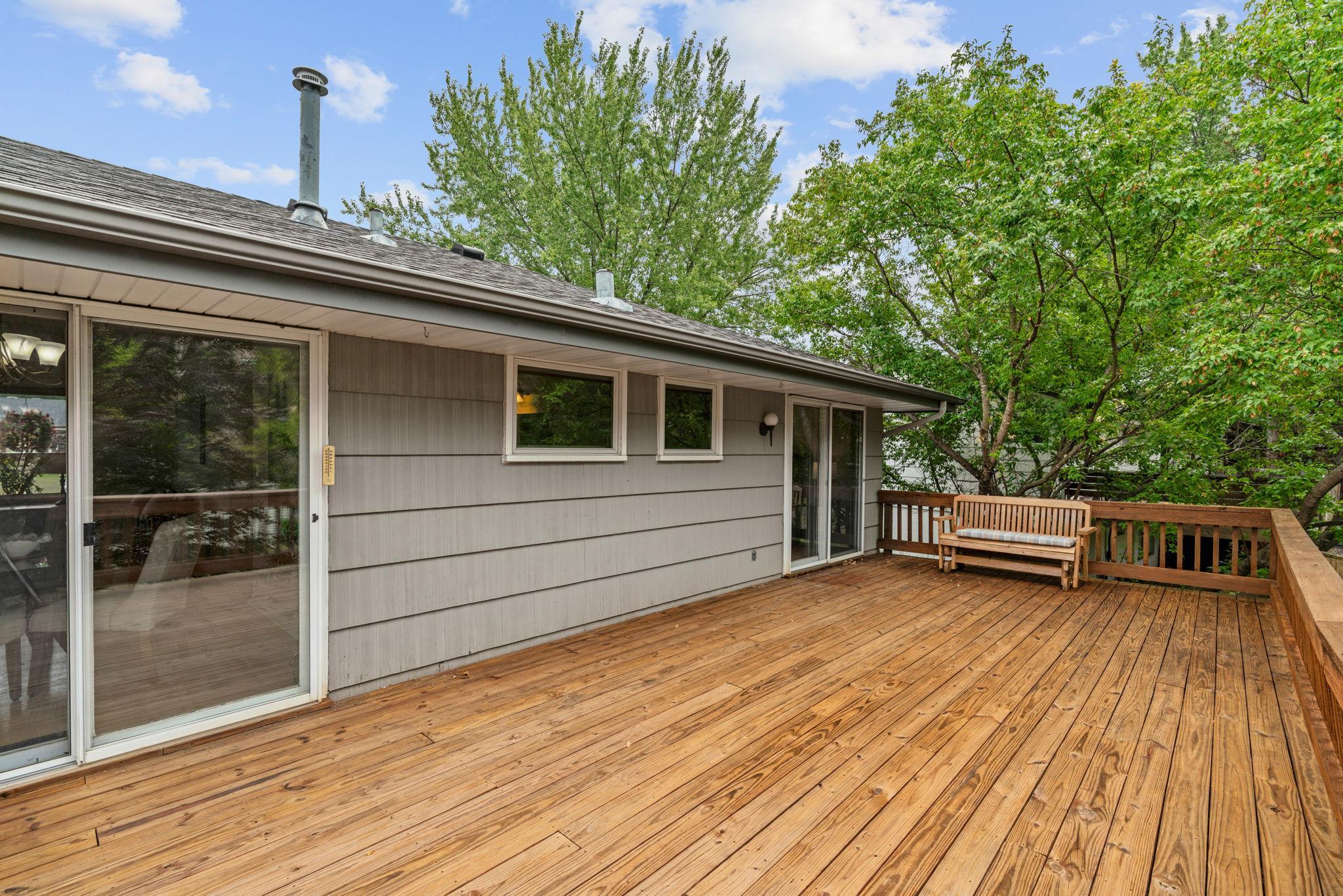 View of Residential at 810 Oakwood Drive, New Brighton MN 55112, New Brighton (54 of 68) - Mike Wilen | Minnesota Team Real Estate