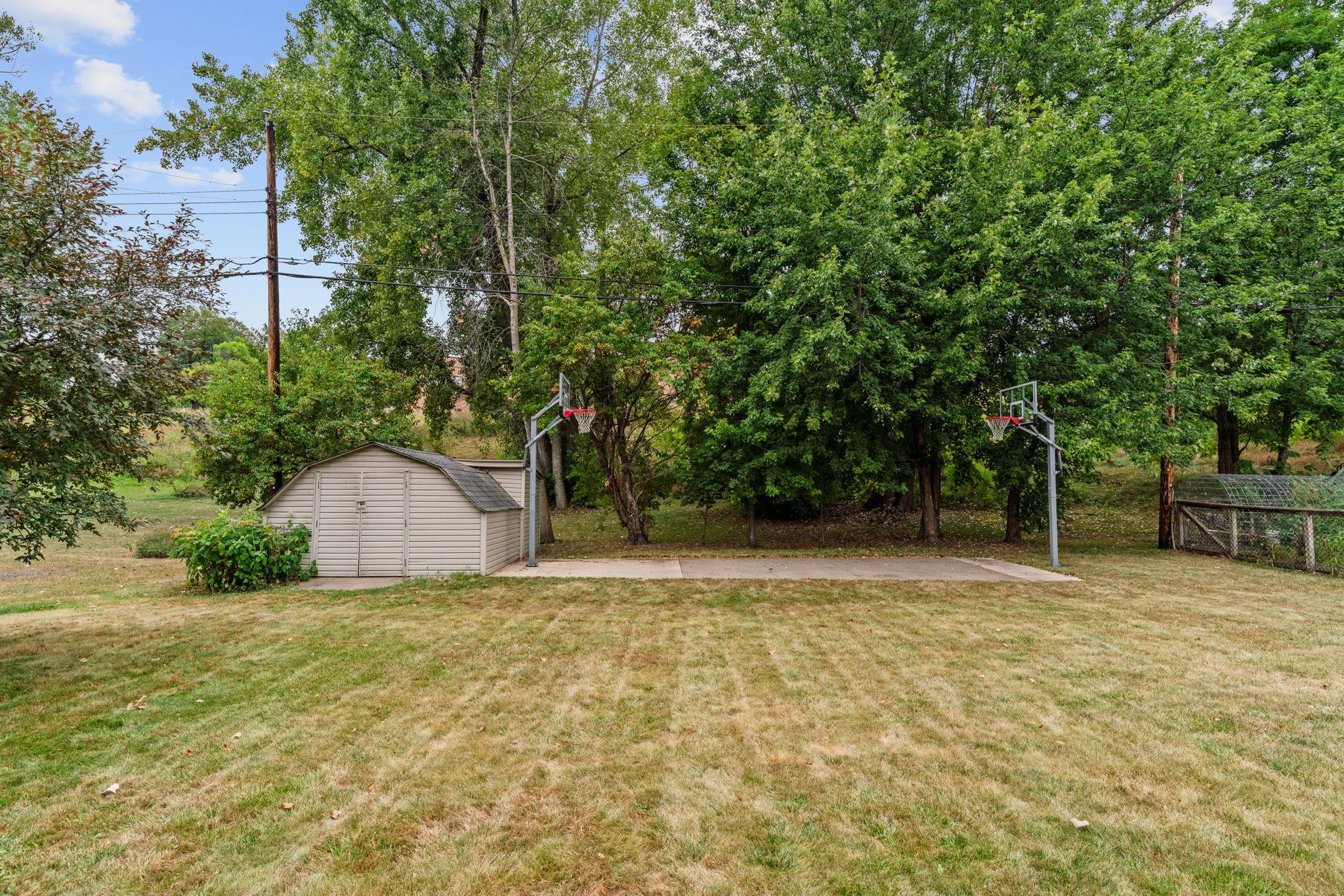View of Residential at 810 Oakwood Drive, New Brighton MN 55112, New Brighton (18 of 68) - Mike Wilen | Minnesota Team Real Estate