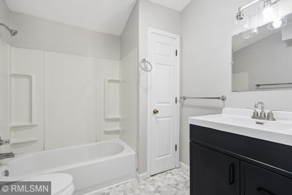 View of Residential at 3251 Newton Avenue, Minneapolis MN 55412, Minneapolis (16 of 28) - Mike Wilen | Minnesota Team Real Estate
