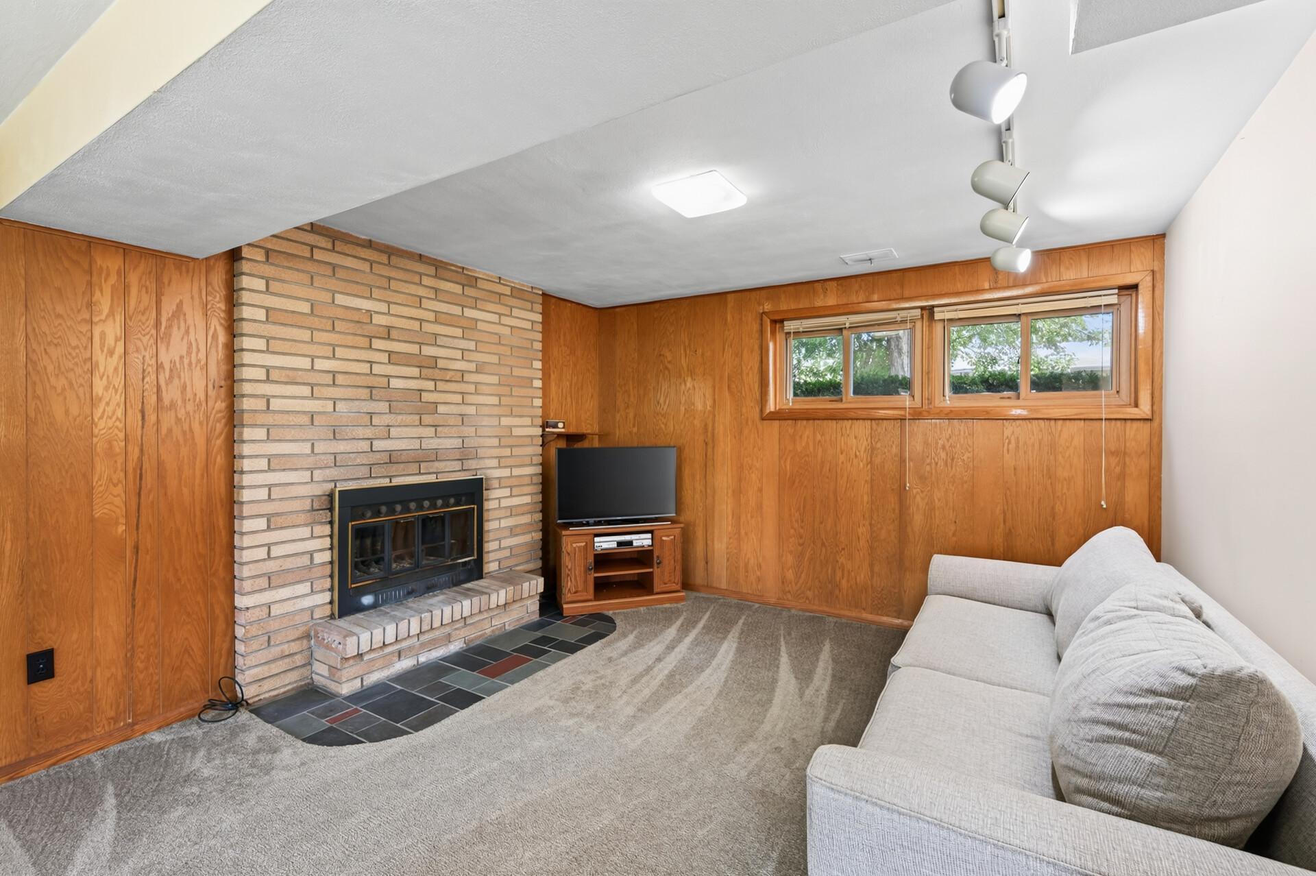 View of Residential at 3600 Downers Drive, Saint Anthony MN 55418, Saint Anthony (24 of 33) - Mike Wilen | Minnesota Team Real Estate