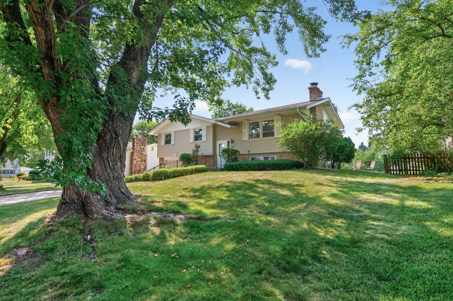 View of Residential at 3600 Downers Drive, Saint Anthony MN 55418, Saint Anthony (3 of 33) - Mike Wilen | Minnesota Team Real Estate