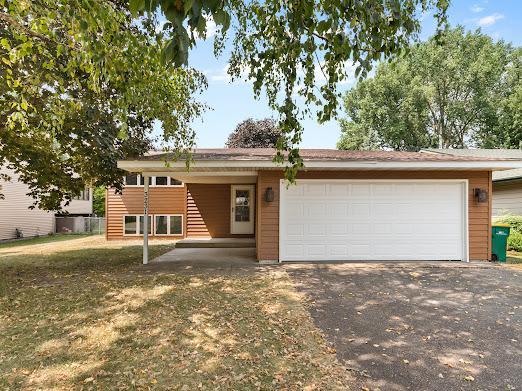 View of Residential at 3231 Meadowbrook Court, Vadnais Heights MN 55127, Vadnais Heights (26 of 37) - Mike Wilen | Minnesota Team Real Estate
