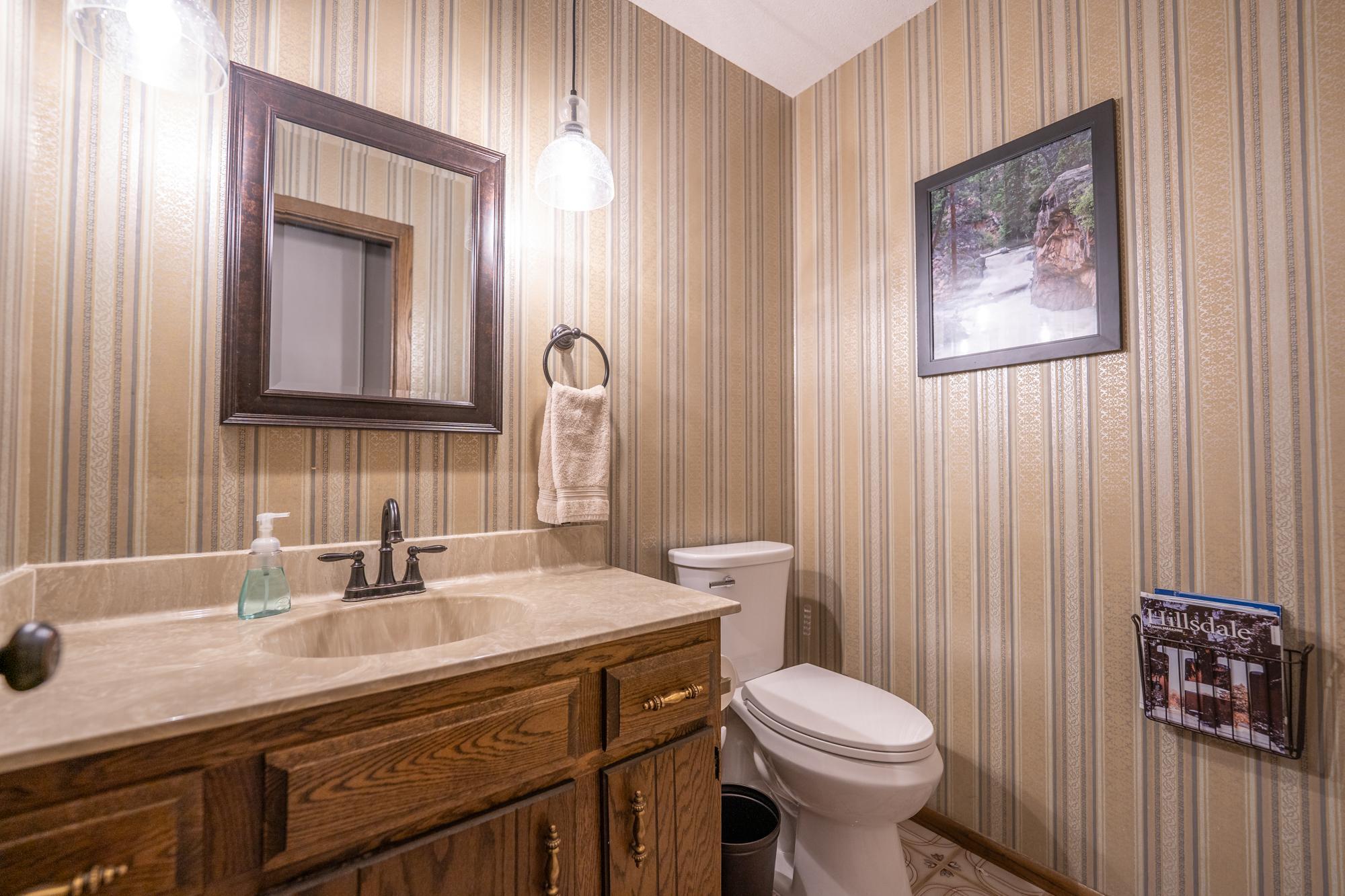 View of Residential at 9250 Talus Circle, Eden Prairie MN 55347, Eden Prairie (11 of 42) - Mike Wilen | Minnesota Team Real Estate