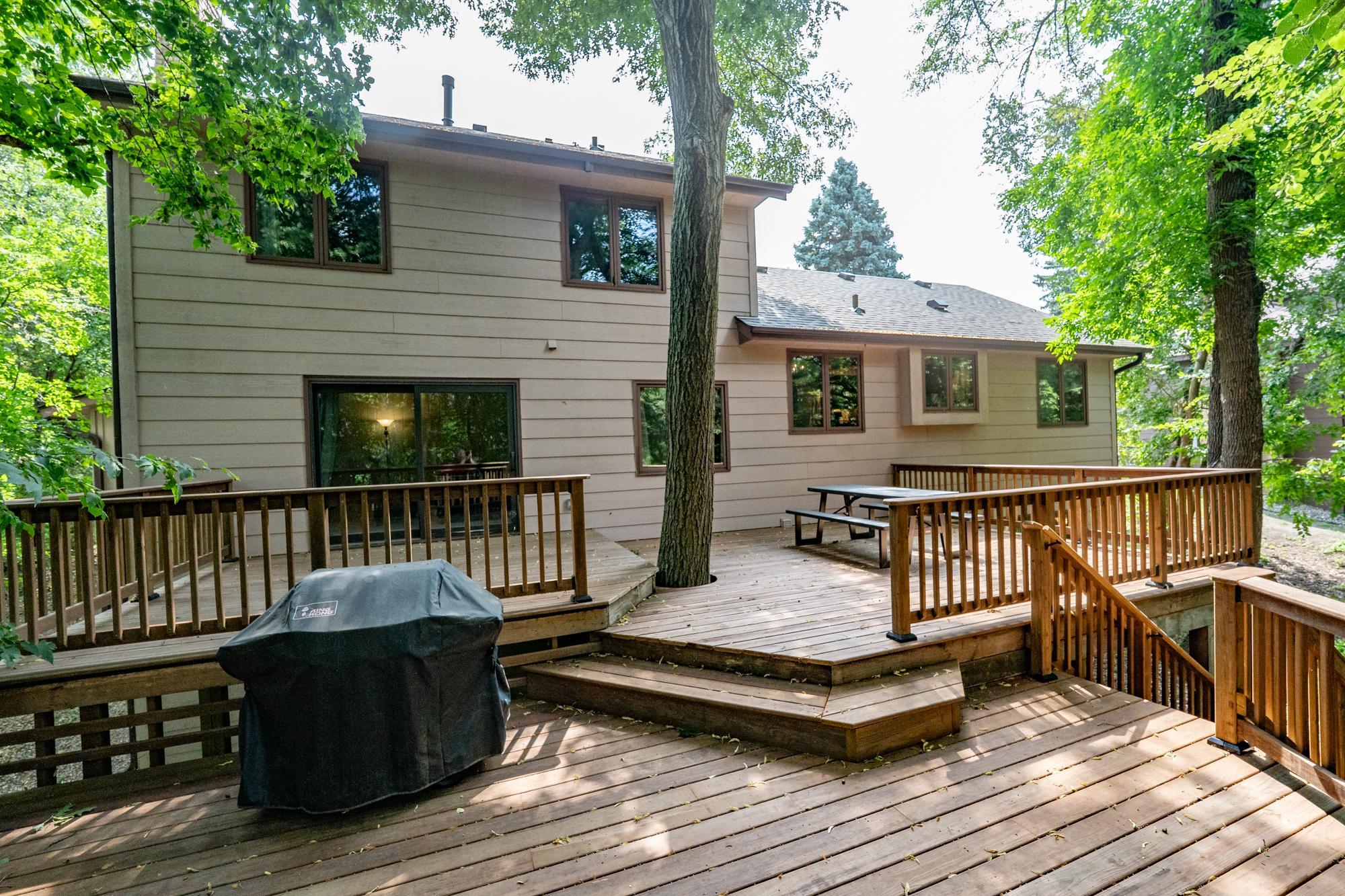 View of Residential at 9250 Talus Circle, Eden Prairie MN 55347, Eden Prairie (21 of 42) - Mike Wilen | Minnesota Team Real Estate