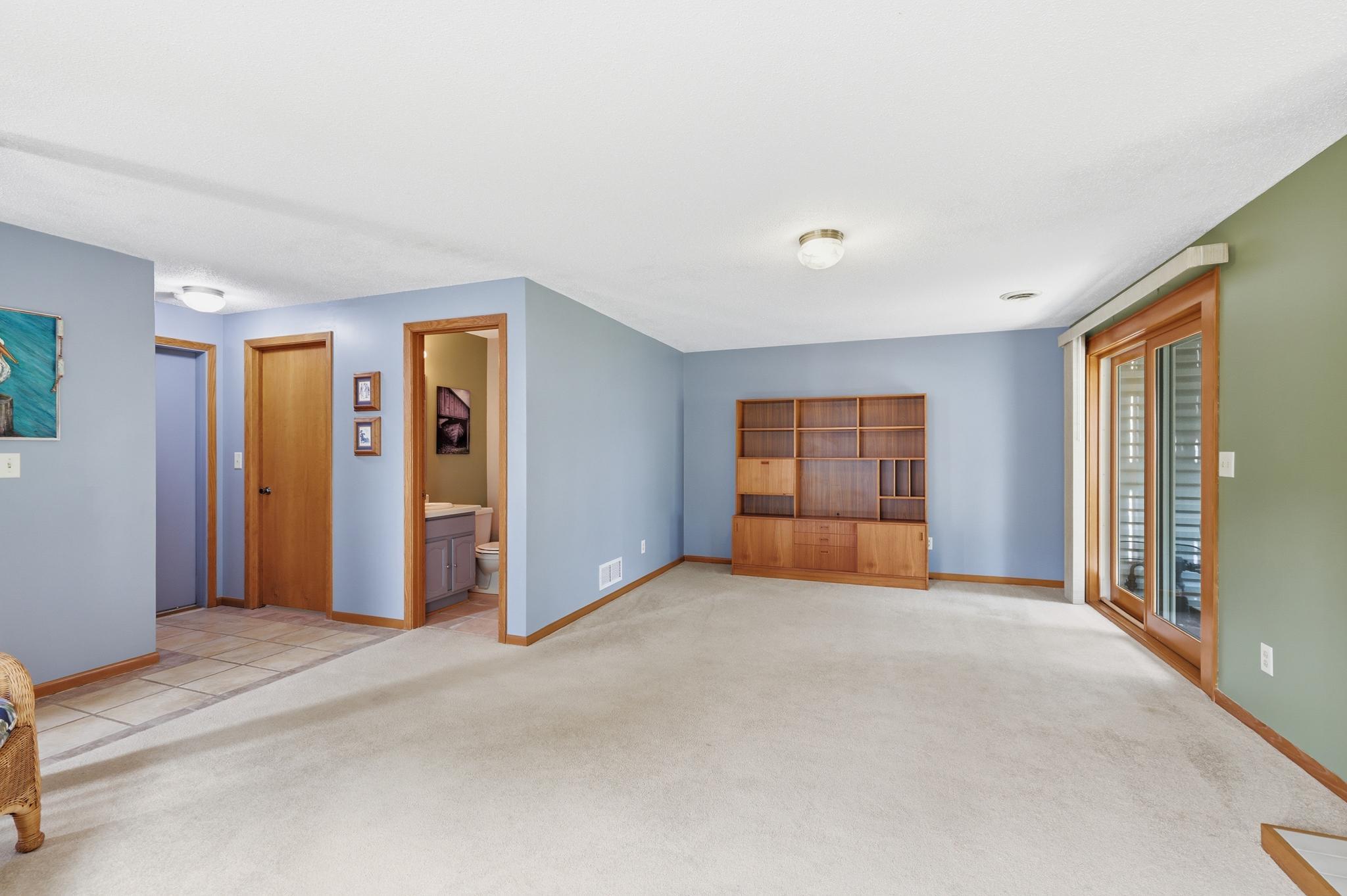 View of Residential at 3632 Gershwin Lane, Oakdale MN 55128, Oakdale (22 of 27) - Mike Wilen | Minnesota Team Real Estate