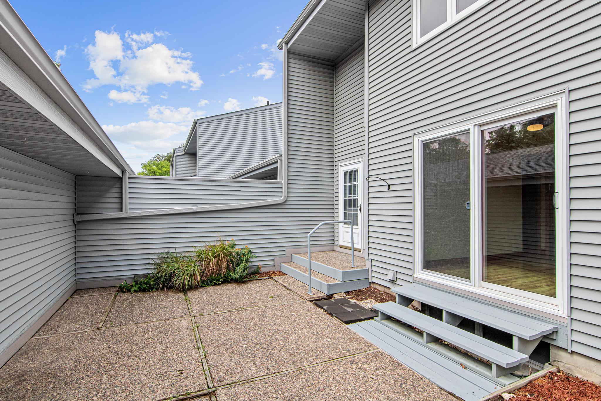 View of Residential at 2646 Mackubin Street, Roseville MN 55113, Roseville (22 of 27) - Mike Wilen | Minnesota Team Real Estate