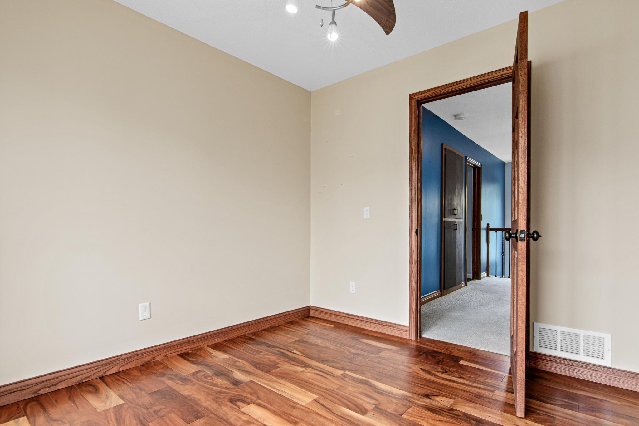 View of Residential at 2646 Mackubin Street, Roseville MN 55113, Roseville (12 of 27) - Mike Wilen | Minnesota Team Real Estate