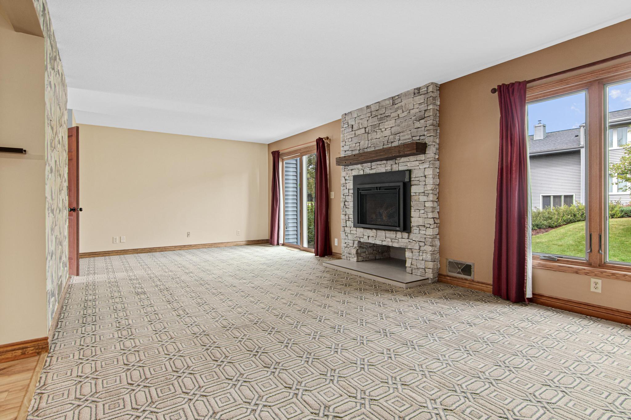 View of Residential at 2646 Mackubin Street, Roseville MN 55113, Roseville (6 of 27) - Mike Wilen | Minnesota Team Real Estate