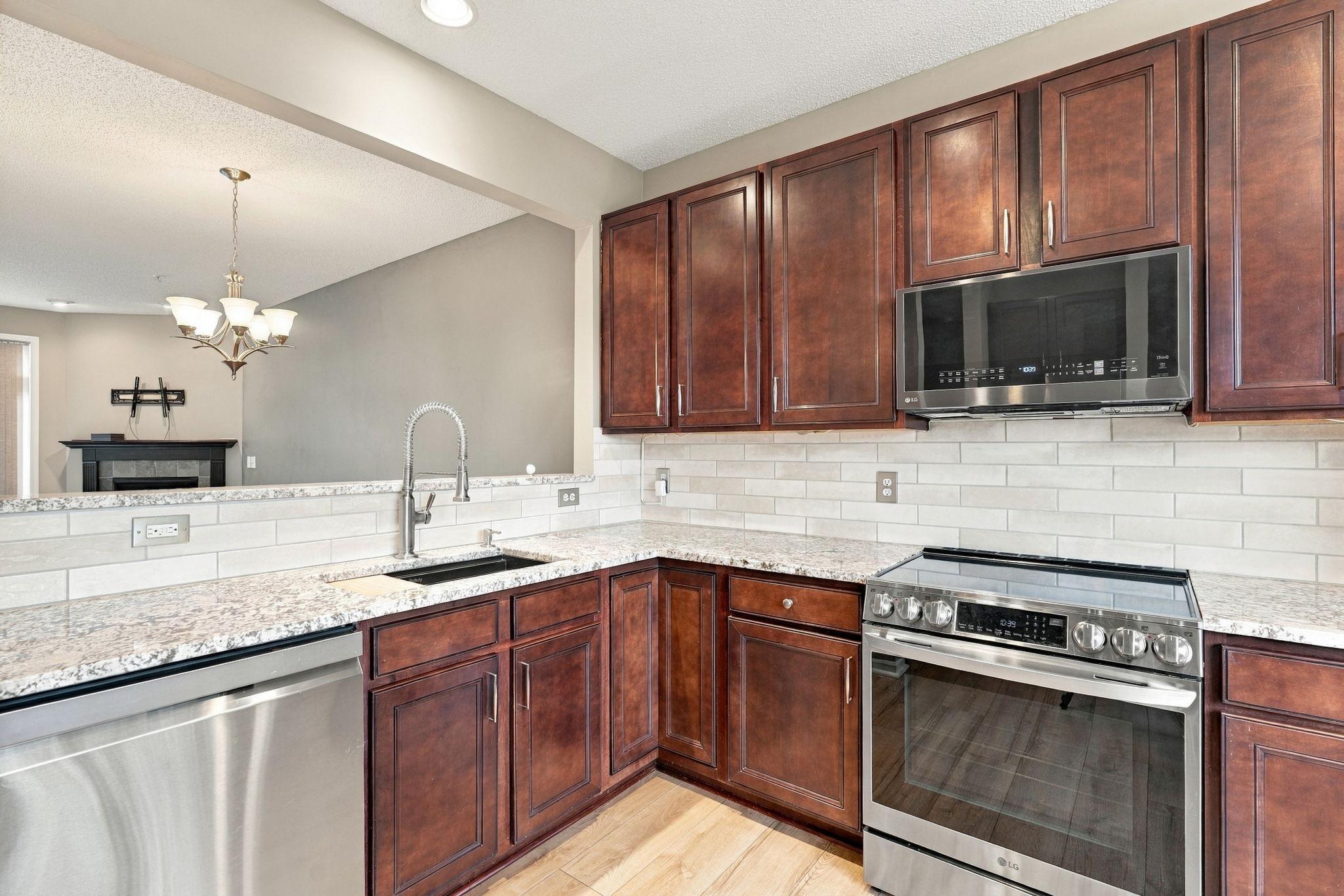 View of Residential at 8385 Norwood Lane, Maple Grove MN 55369, Maple Grove (10 of 47) - Mike Wilen | Minnesota Team Real Estate