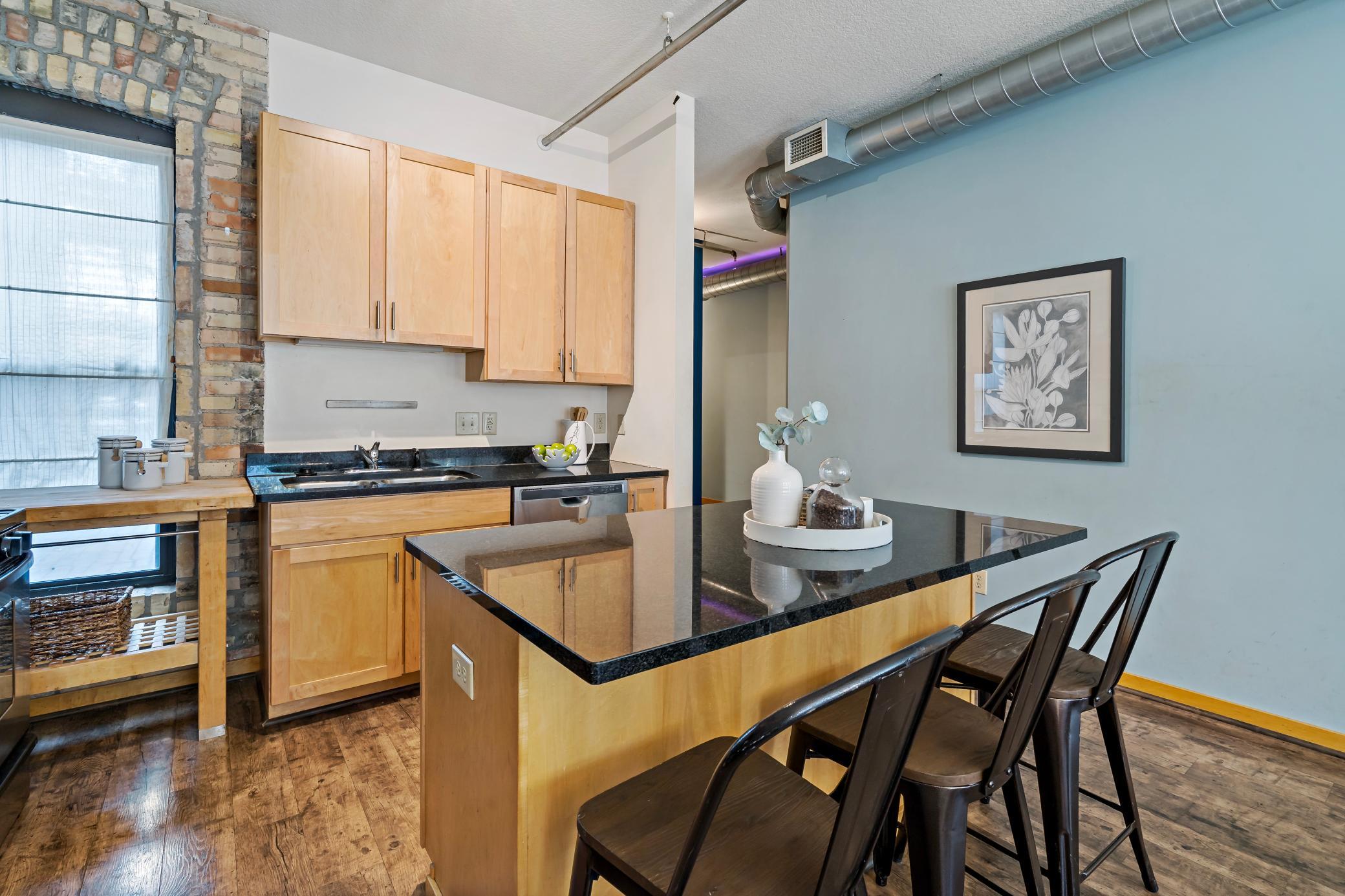 View of Residential at 519 9th Street #1, Minneapolis MN 55404, Minneapolis (11 of 25) - Mike Wilen | Minnesota Team Real Estate