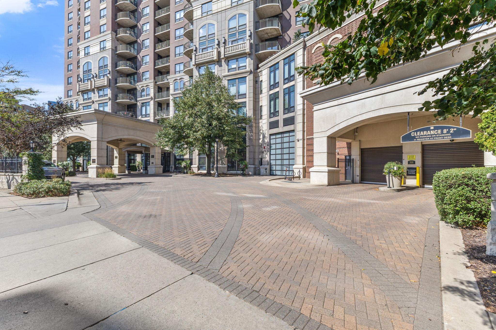 View of Residential at 500 Grant Street #902, Minneapolis MN 55404, Minneapolis (34 of 40) - Mike Wilen | Minnesota Team Real Estate