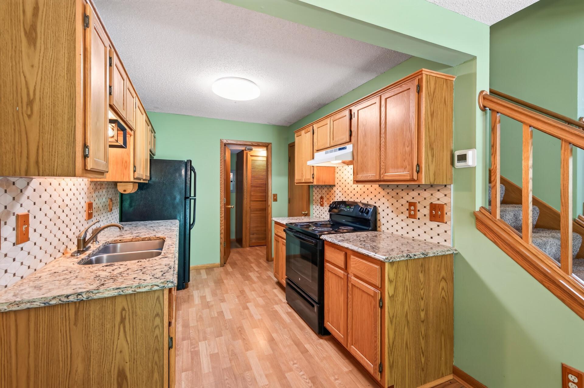 View of Residential at 15242 Lesley Lane, Eden Prairie MN 55346, Eden Prairie (10 of 29) - Mike Wilen | Minnesota Team Real Estate