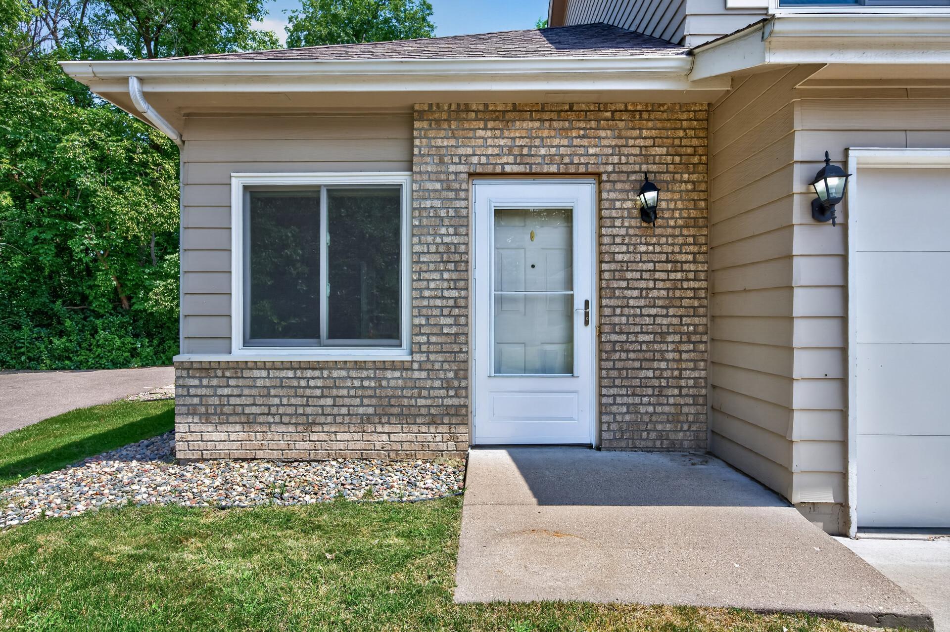 View of Residential at 15242 Lesley Lane, Eden Prairie MN 55346, Eden Prairie (2 of 29) - Mike Wilen | Minnesota Team Real Estate
