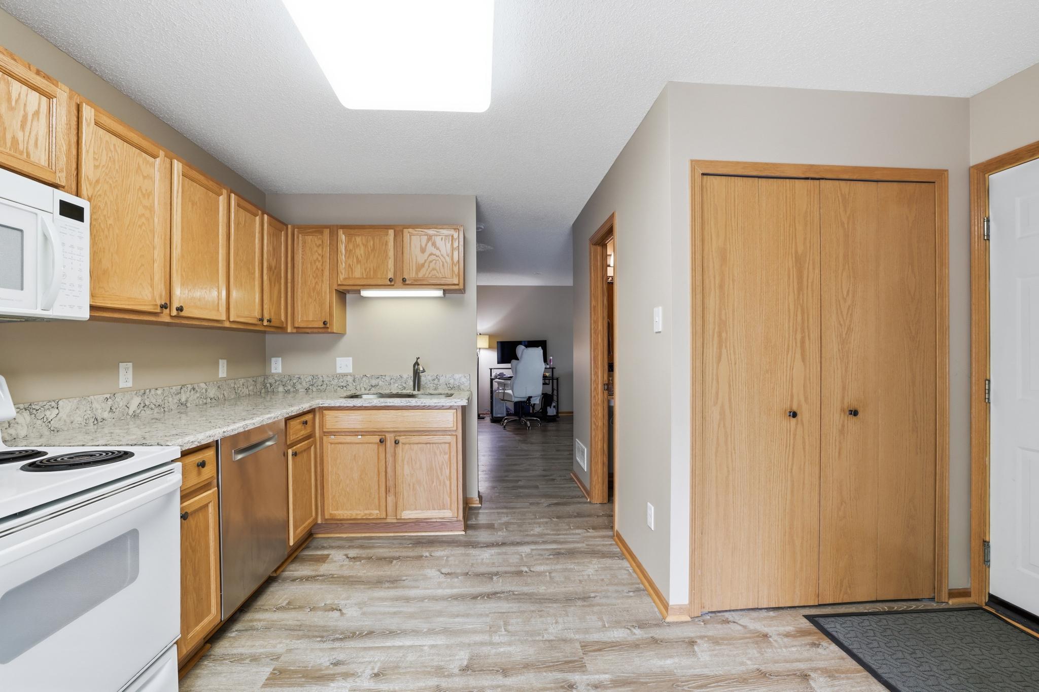 View of Residential at 429 Wilderness Drive, Chaska MN 55318, Chaska (6 of 24) - Mike Wilen | Minnesota Team Real Estate