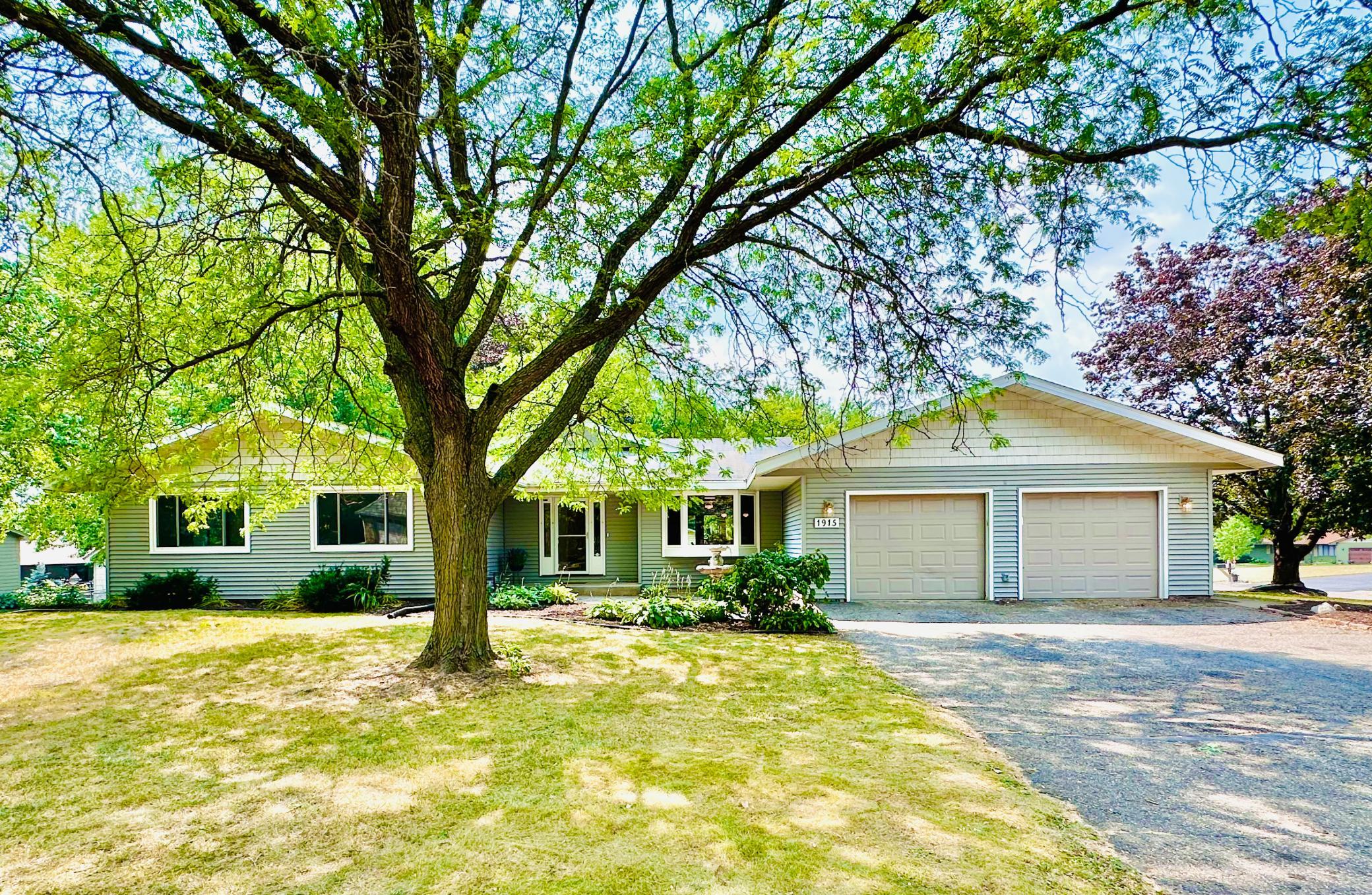 View of Residential at 1915 Twin Circle Drive, Mendota Heights MN 55118, Mendota Heights - Mike Wilen | Minnesota Team Real Estate