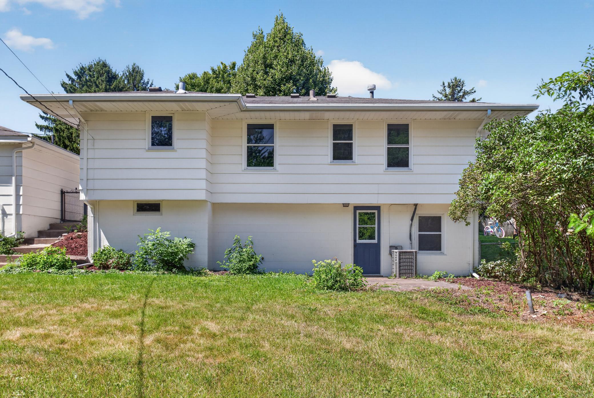 View of Residential at 7070 Claude Avenue, Inver Grove Heights MN 55076, Inver Grove Heights (29 of 33) - Mike Wilen | Minnesota Team Real Estate