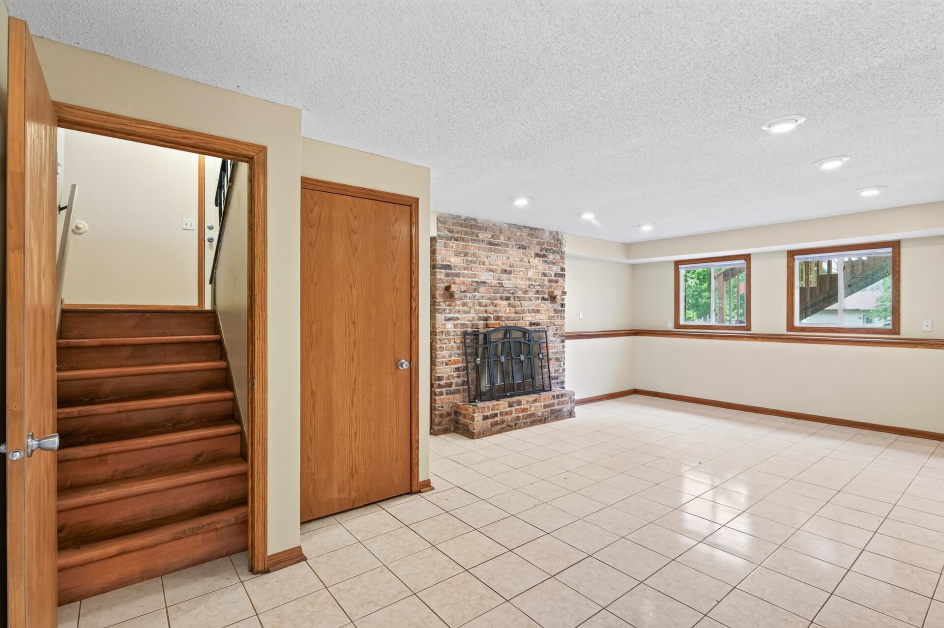 View of Residential at 14326 Park Avenue, Burnsville MN 55337, Burnsville (20 of 28) - Mike Wilen | Minnesota Team Real Estate