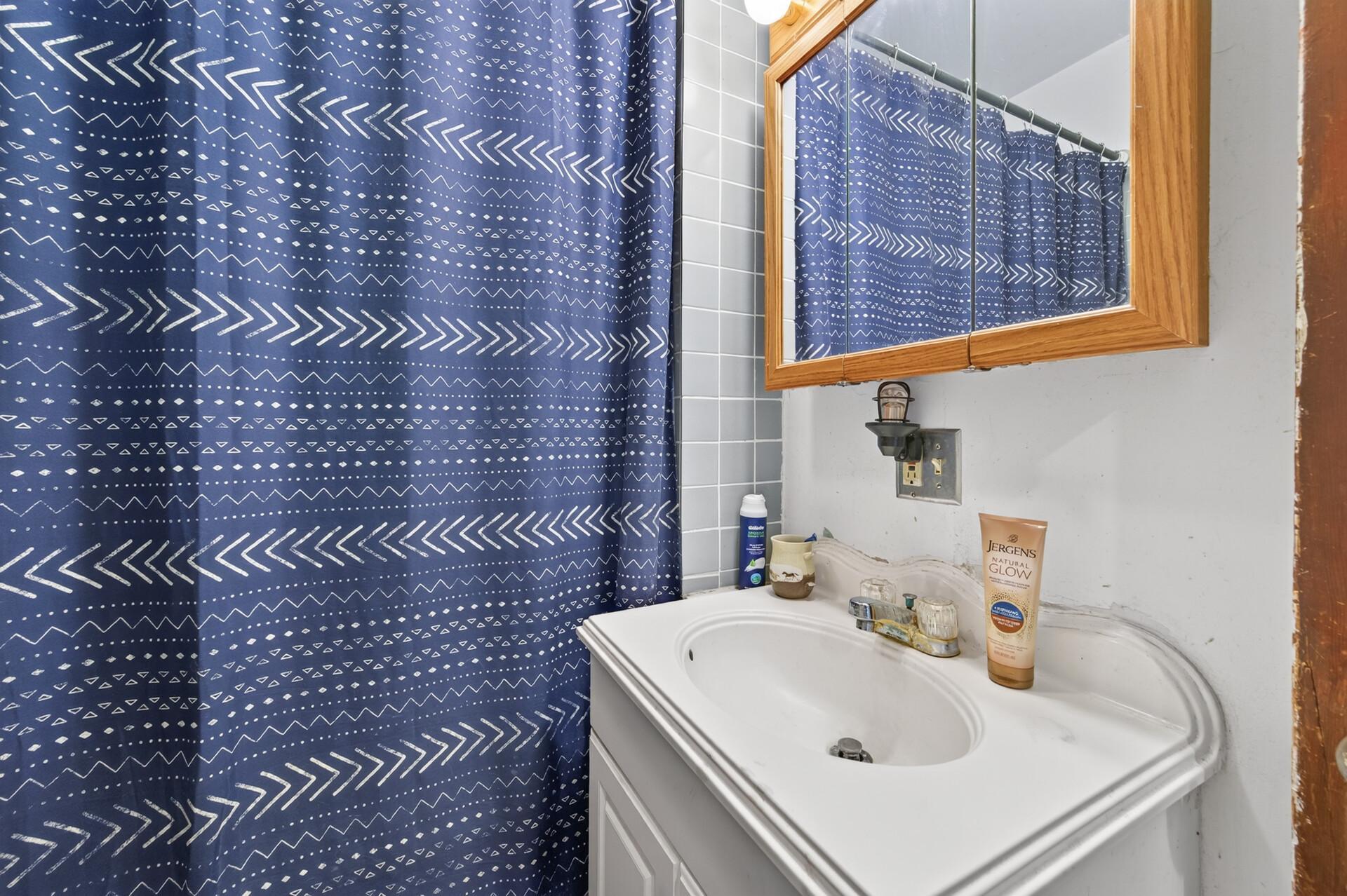 View of Residential at 1461 7th Street, Saint Paul MN 55102, Saint Paul (24 of 36) - Mike Wilen | Minnesota Team Real Estate