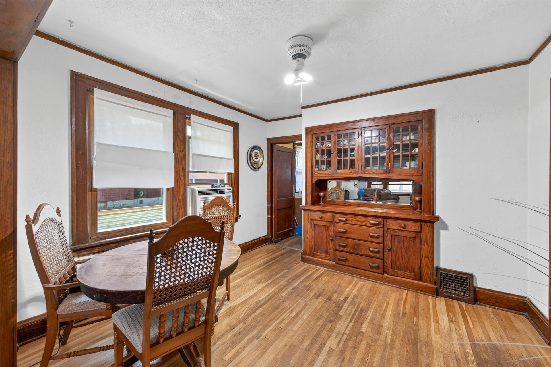 View of Residential at 1461 7th Street, Saint Paul MN 55102, Saint Paul (9 of 36) - Mike Wilen | Minnesota Team Real Estate