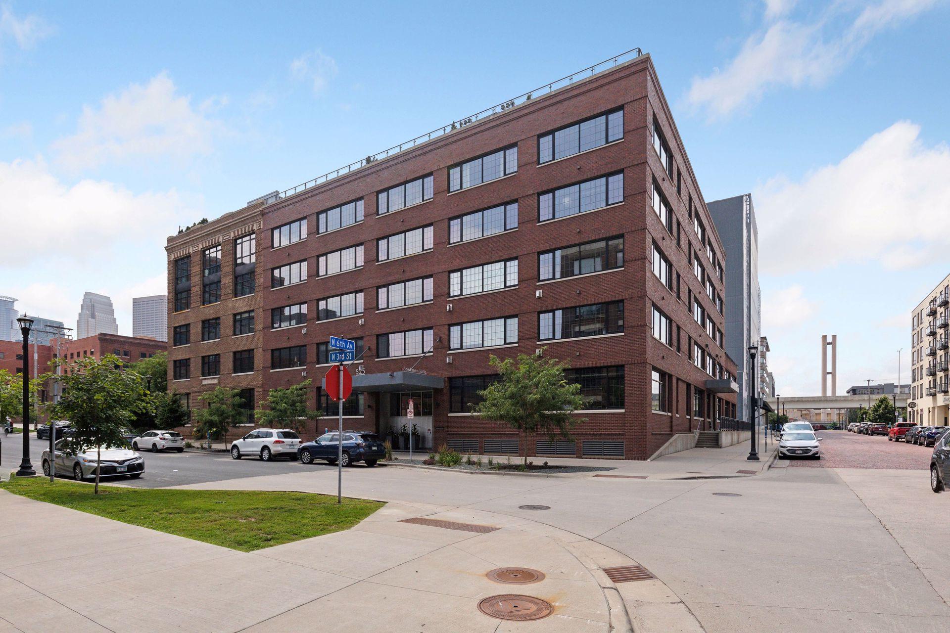 View of Residential at 525 3rd Street #306, Minneapolis MN 55401, Minneapolis (36 of 39) - Mike Wilen | Minnesota Team Real Estate