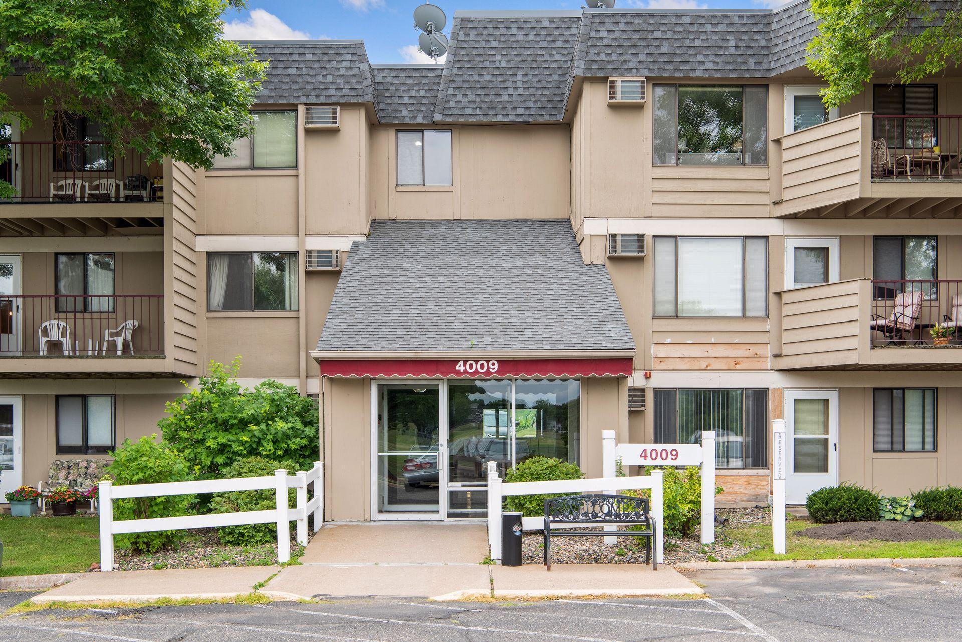View of Residential at 4009 Heritage Hills Drive #207, Bloomington MN 55437, Bloomington (39 of 39) - Mike Wilen | Minnesota Team Real Estate