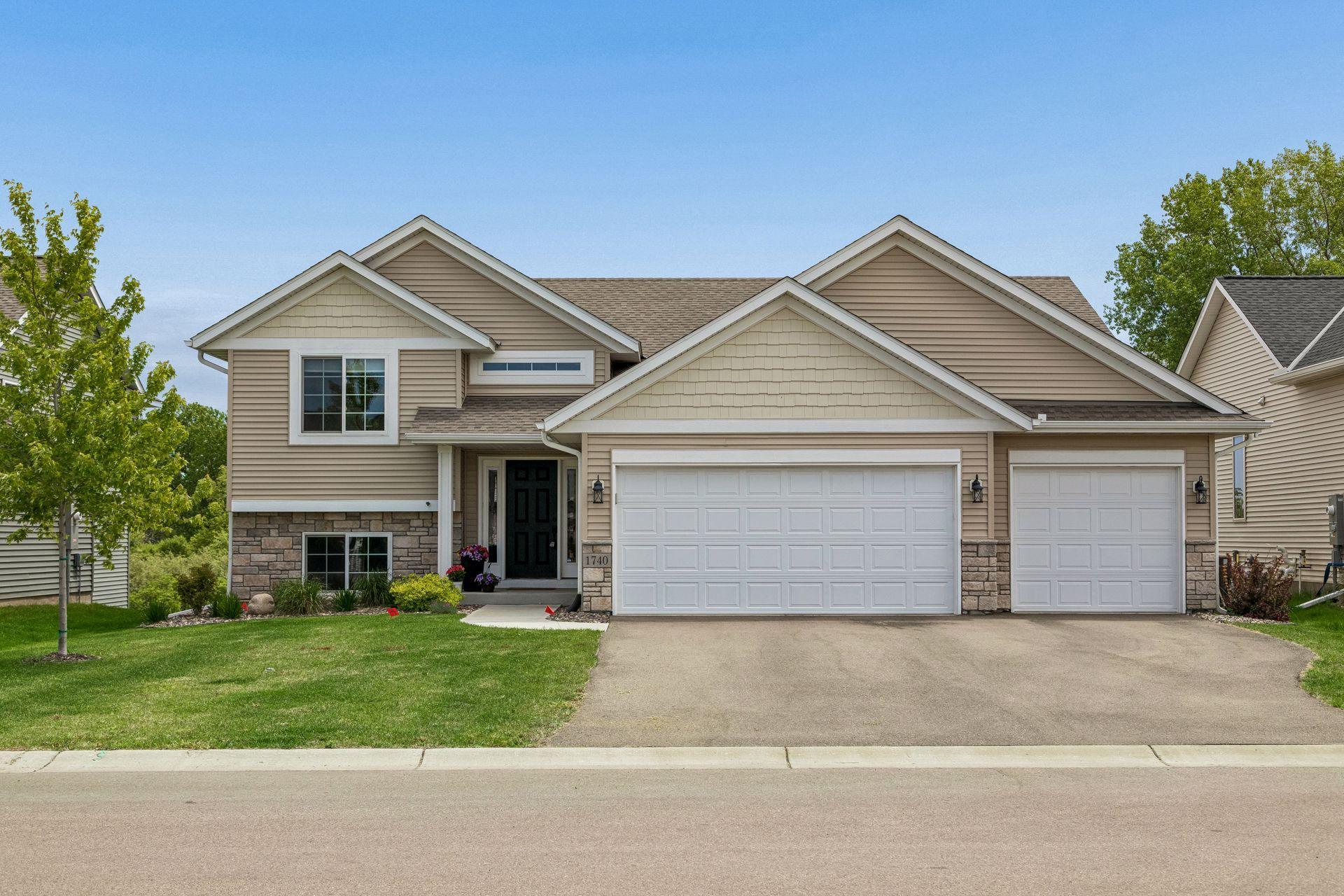 View of Residential at 1740 Spruce Street, Farmington MN 55024, Farmington (28 of 32) - Mike Wilen | Minnesota Team Real Estate