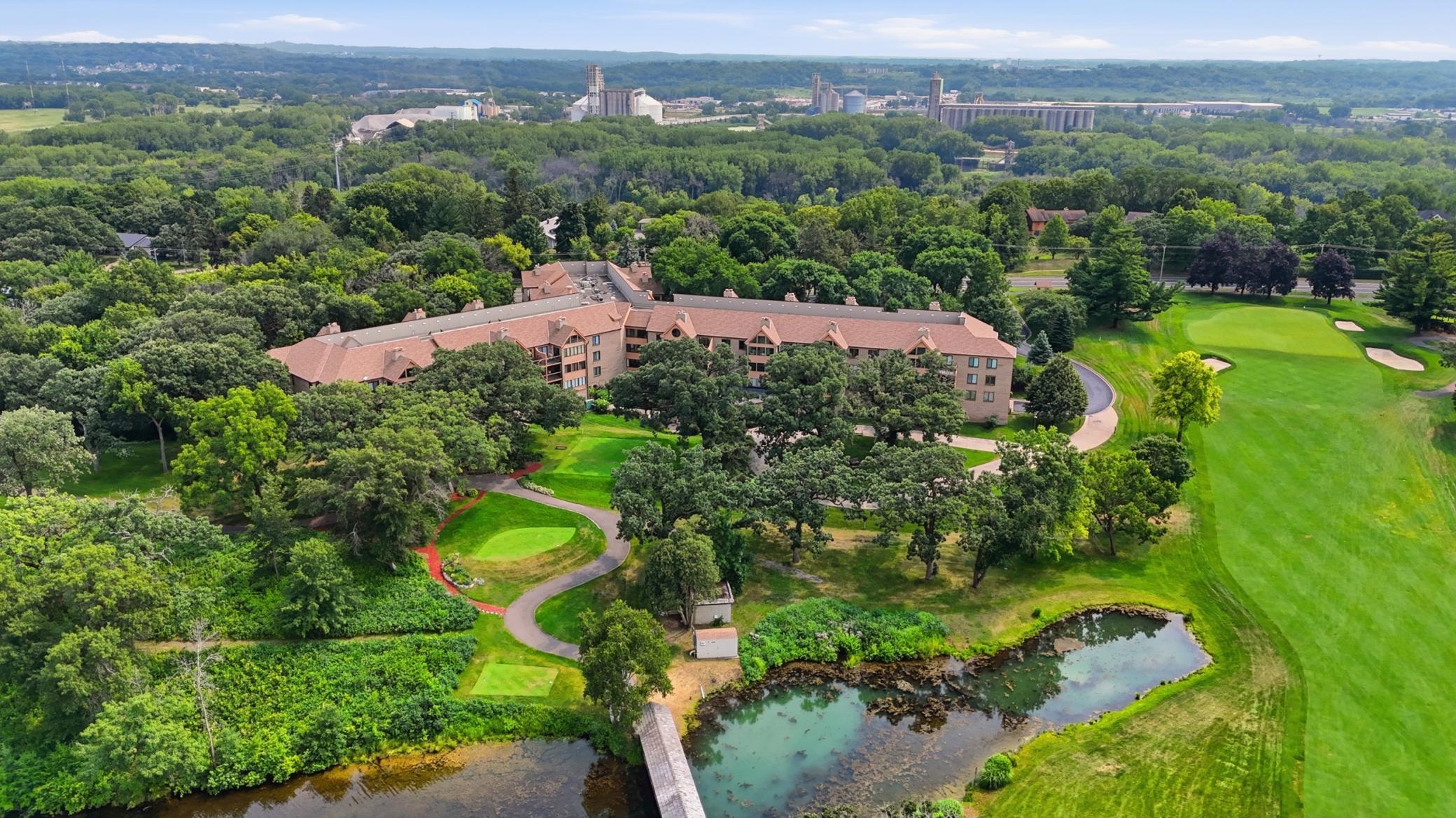 View of Residential at 6100 Auto Club Road #305, Bloomington MN 55438, Bloomington (36 of 43) - Mike Wilen | Minnesota Team Real Estate