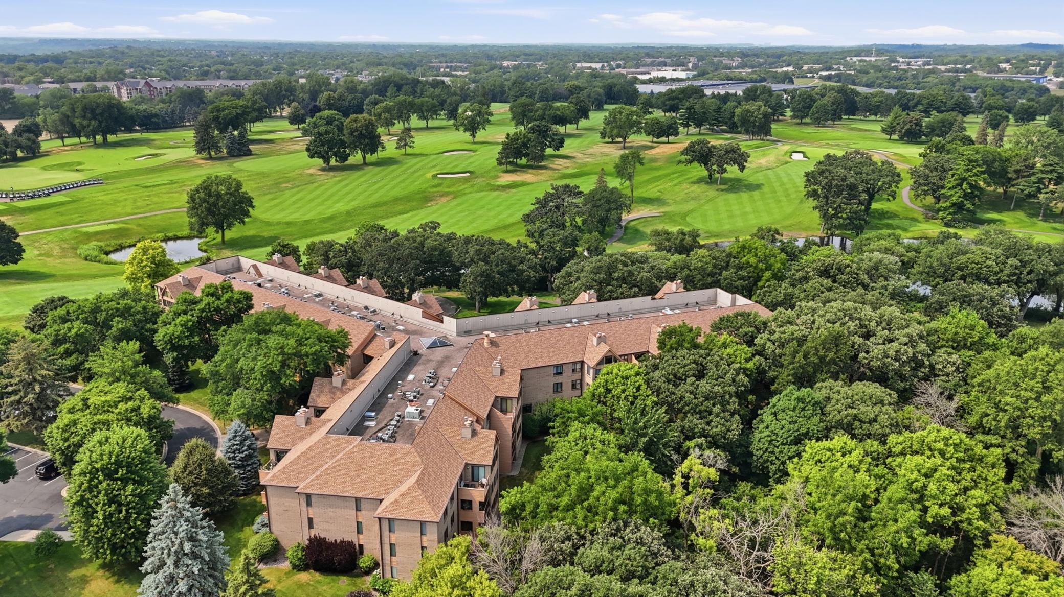View of Residential at 6100 Auto Club Road #305, Bloomington MN 55438, Bloomington (38 of 43) - Mike Wilen | Minnesota Team Real Estate