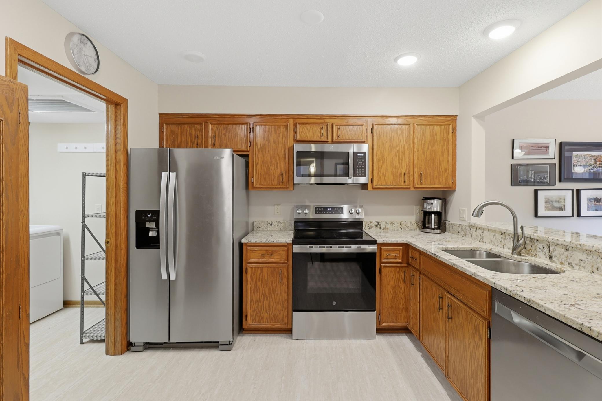 View of Residential at 6100 Auto Club Road #305, Bloomington MN 55438, Bloomington (8 of 43) - Mike Wilen | Minnesota Team Real Estate