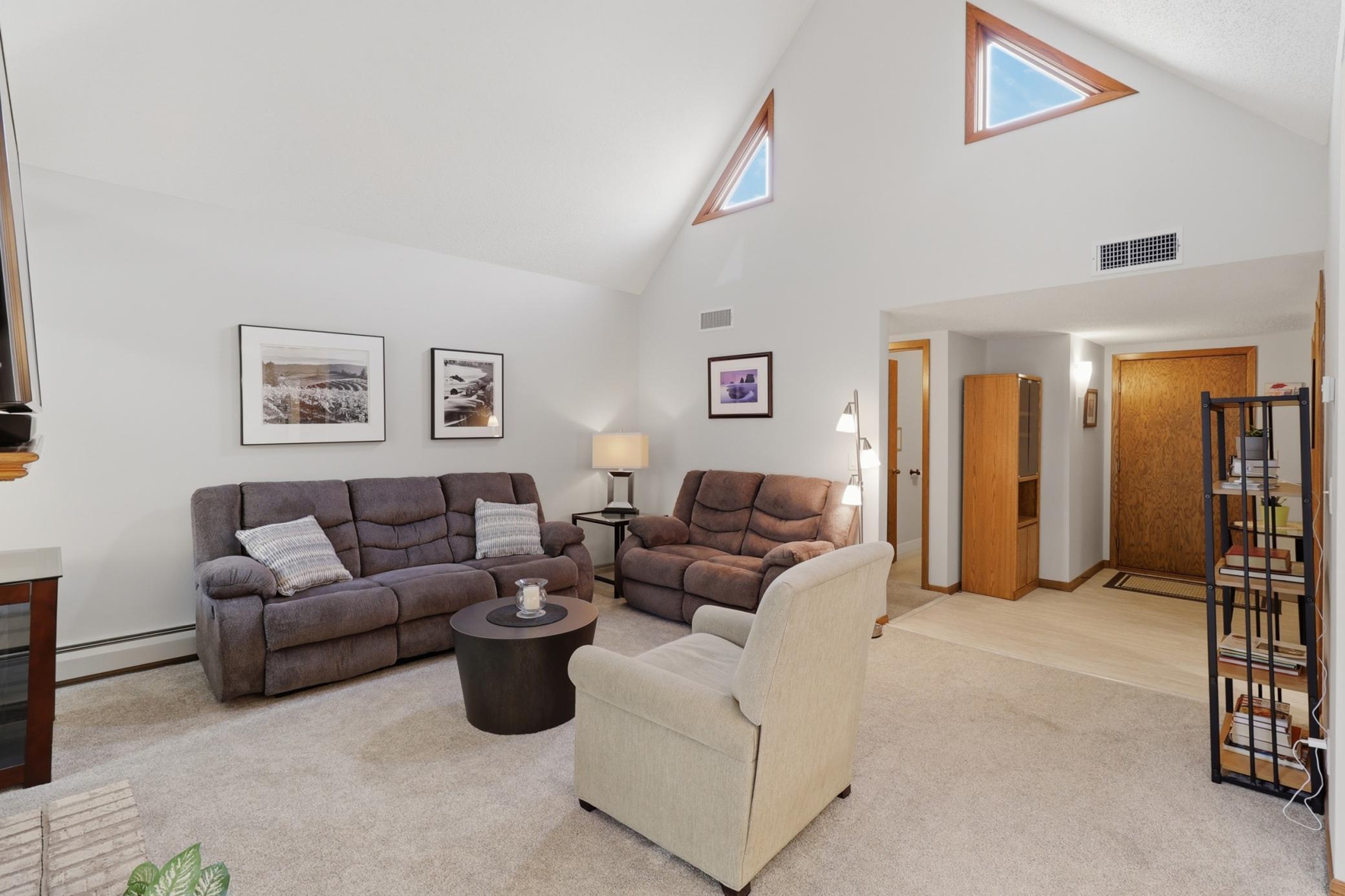 View of Residential at 6100 Auto Club Road #305, Bloomington MN 55438, Bloomington (5 of 43) - Mike Wilen | Minnesota Team Real Estate