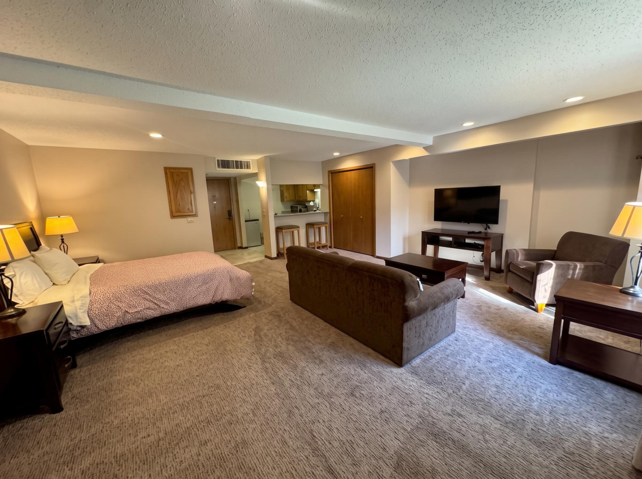 View of Residential at 6100 Auto Club Road #305, Bloomington MN 55438, Bloomington (35 of 43) - Mike Wilen | Minnesota Team Real Estate