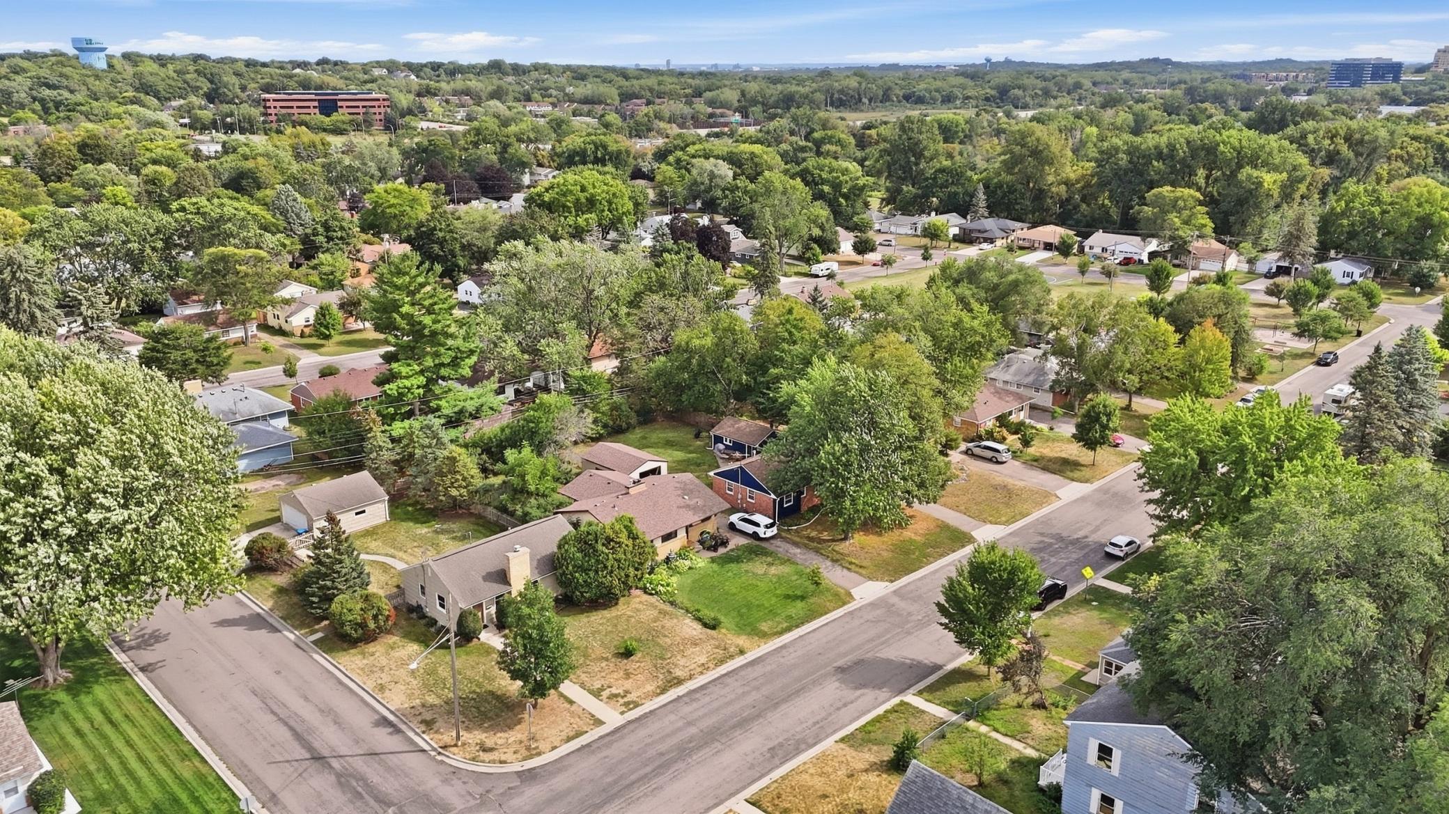 View of Residential at 601 6th Avenue, Hopkins MN 55343, Hopkins (23 of 26) - Mike Wilen | Minnesota Team Real Estate