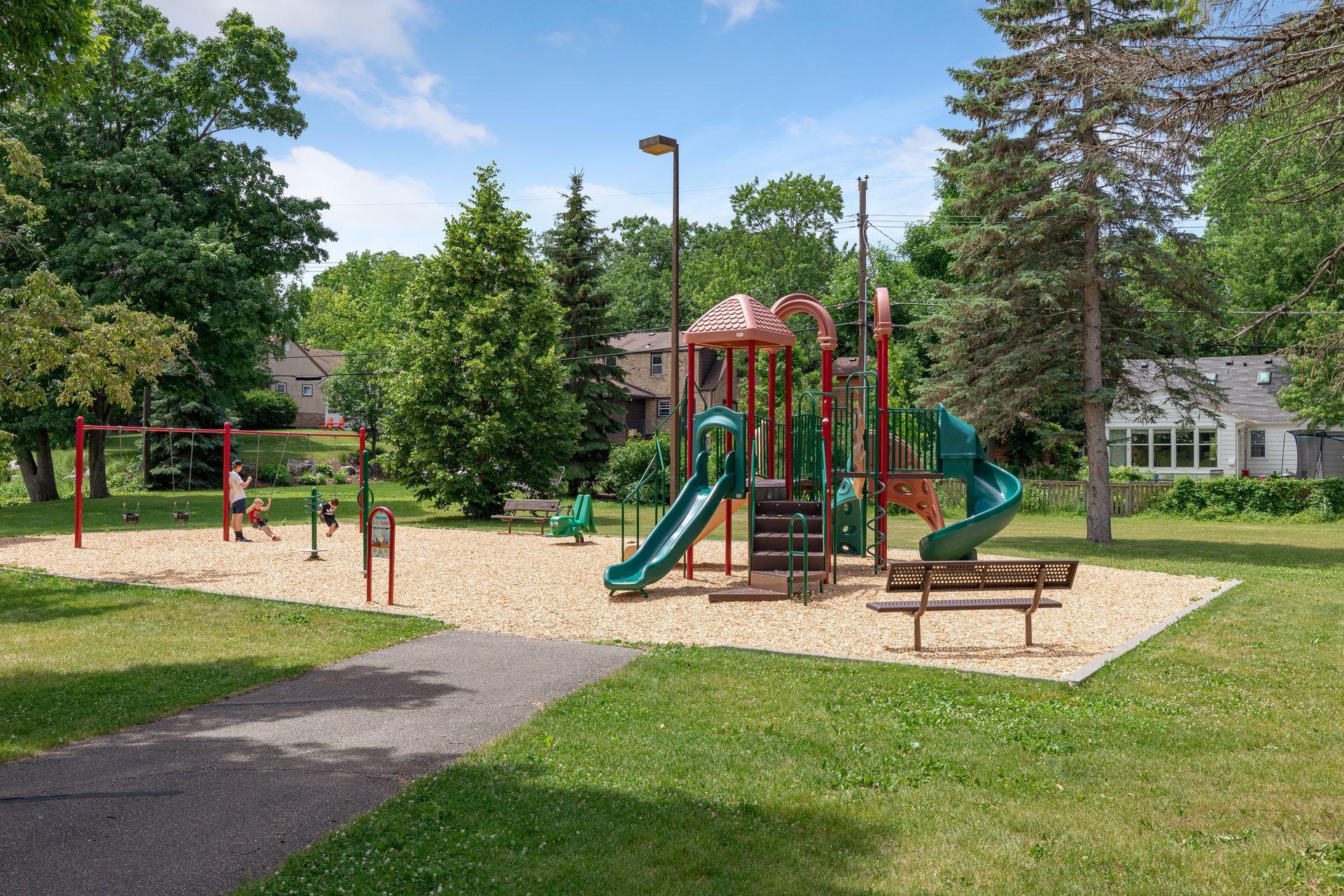 View of Residential at 4337 Brook Avenue, Saint Louis Park MN 55424, Saint Louis Park (26 of 29) - Mike Wilen | Minnesota Team Real Estate