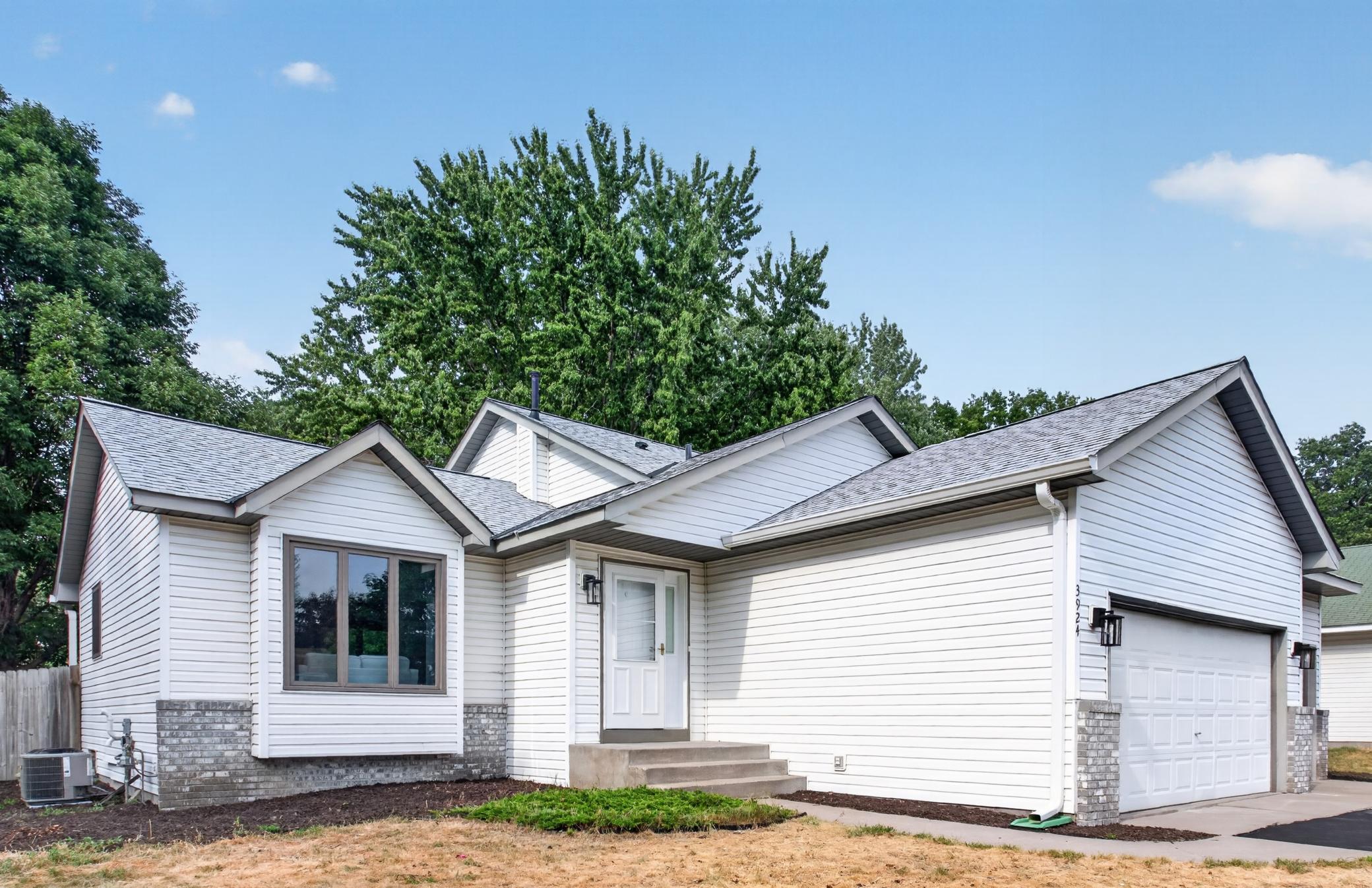 View of Residential at 3924 51st Avenue, Brooklyn Center MN 55429, Brooklyn Center (33 of 38) - Mike Wilen | Minnesota Team Real Estate