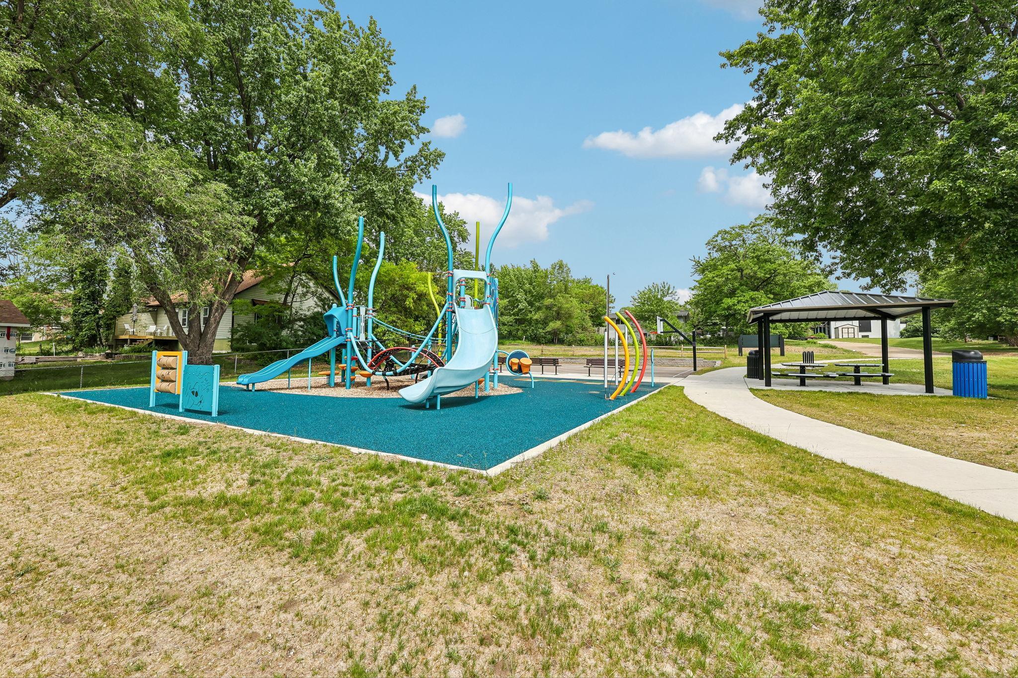 View of Residential at 5323 4th Street, Fridley MN 55421, Fridley (35 of 36) - Mike Wilen | Minnesota Team Real Estate