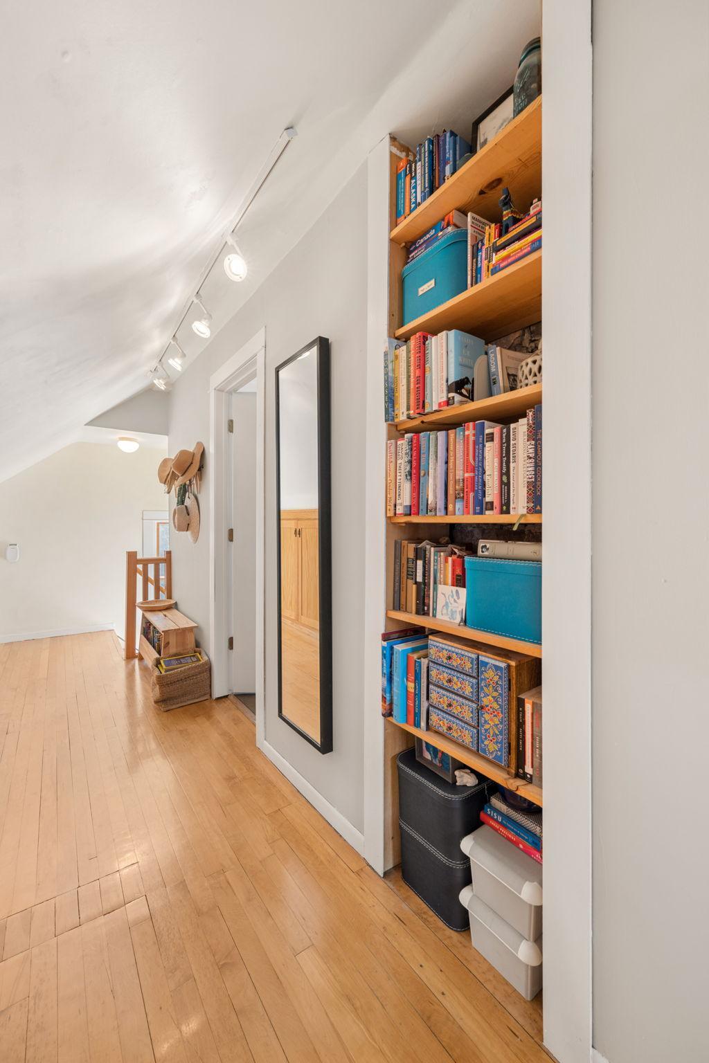 View of Residential at 2410 35th Avenue, Minneapolis MN 55406, Minneapolis (37 of 74) - Mike Wilen | Minnesota Team Real Estate