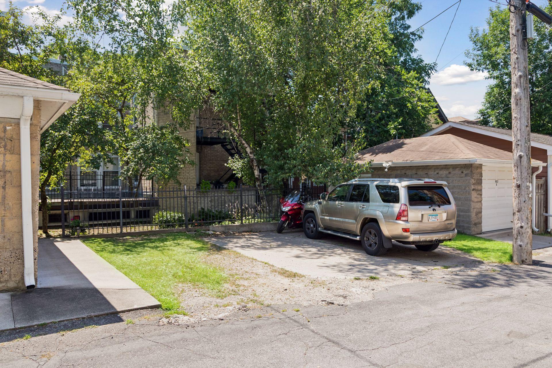 View of Residential at 903 Goodrich Avenue #C, Saint Paul MN 55105, Saint Paul (33 of 42) - Mike Wilen | Minnesota Team Real Estate
