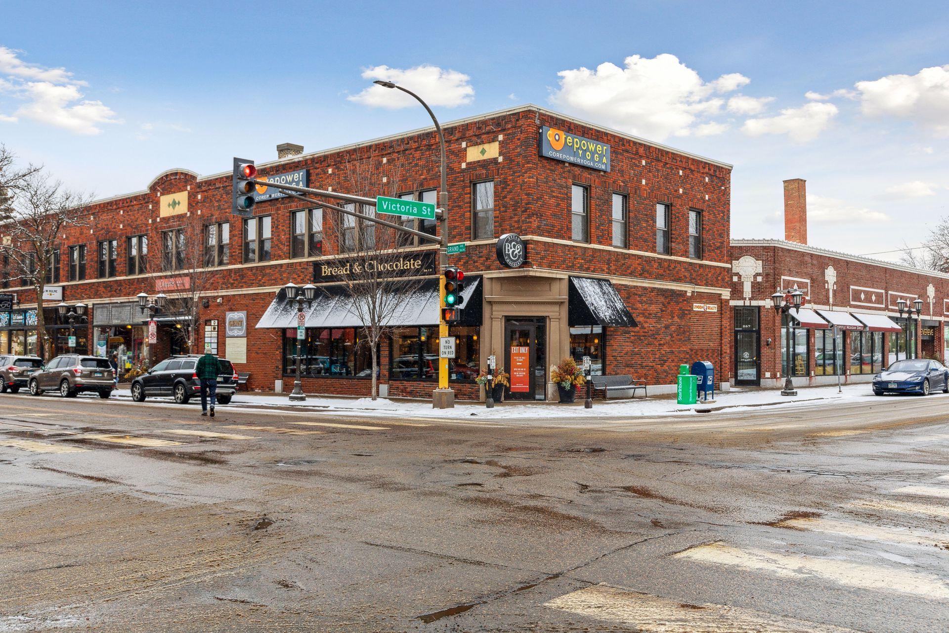 View of Residential at 903 Goodrich Avenue #C, Saint Paul MN 55105, Saint Paul (35 of 42) - Mike Wilen | Minnesota Team Real Estate