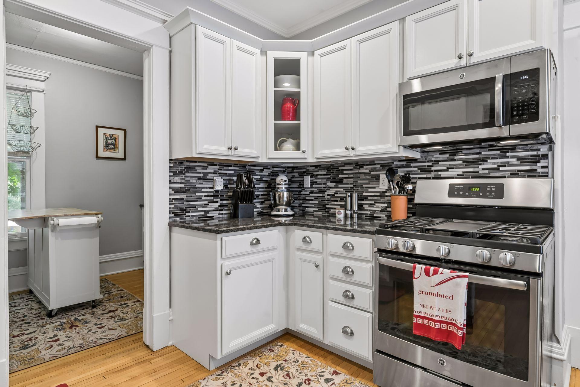 View of Residential at 903 Goodrich Avenue #C, Saint Paul MN 55105, Saint Paul (19 of 42) - Mike Wilen | Minnesota Team Real Estate
