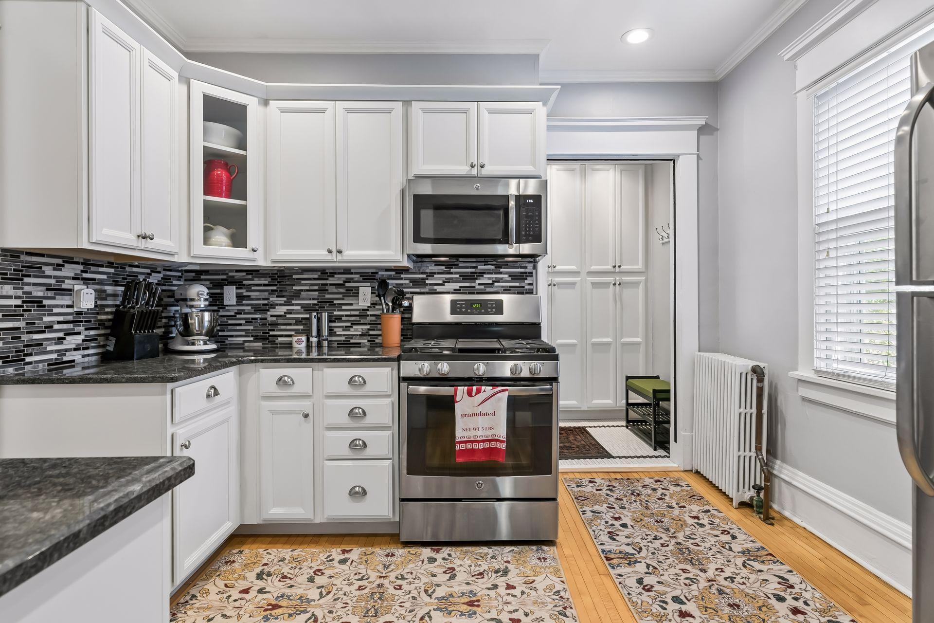 View of Residential at 903 Goodrich Avenue #C, Saint Paul MN 55105, Saint Paul (17 of 42) - Mike Wilen | Minnesota Team Real Estate