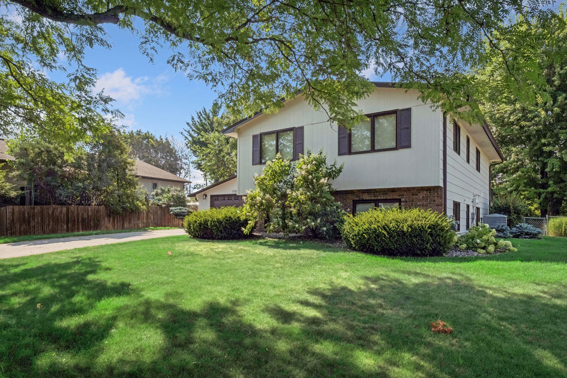 View of Residential at 10342 Rhode Island Circle, Bloomington MN 55438, Bloomington (2 of 47) - Mike Wilen | Minnesota Team Real Estate