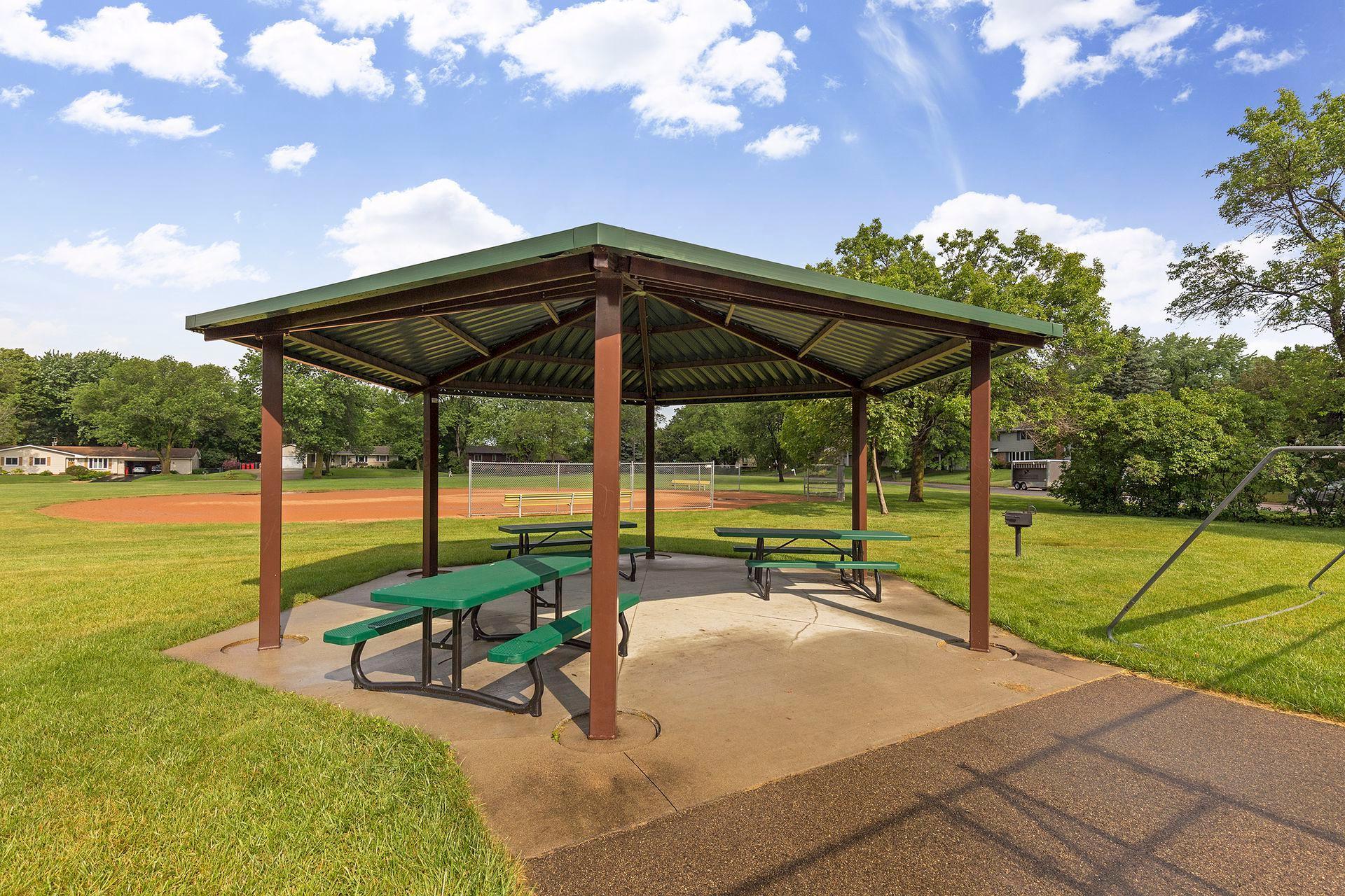 View of Residential at 10342 Rhode Island Circle, Bloomington MN 55438, Bloomington (46 of 47) - Mike Wilen | Minnesota Team Real Estate